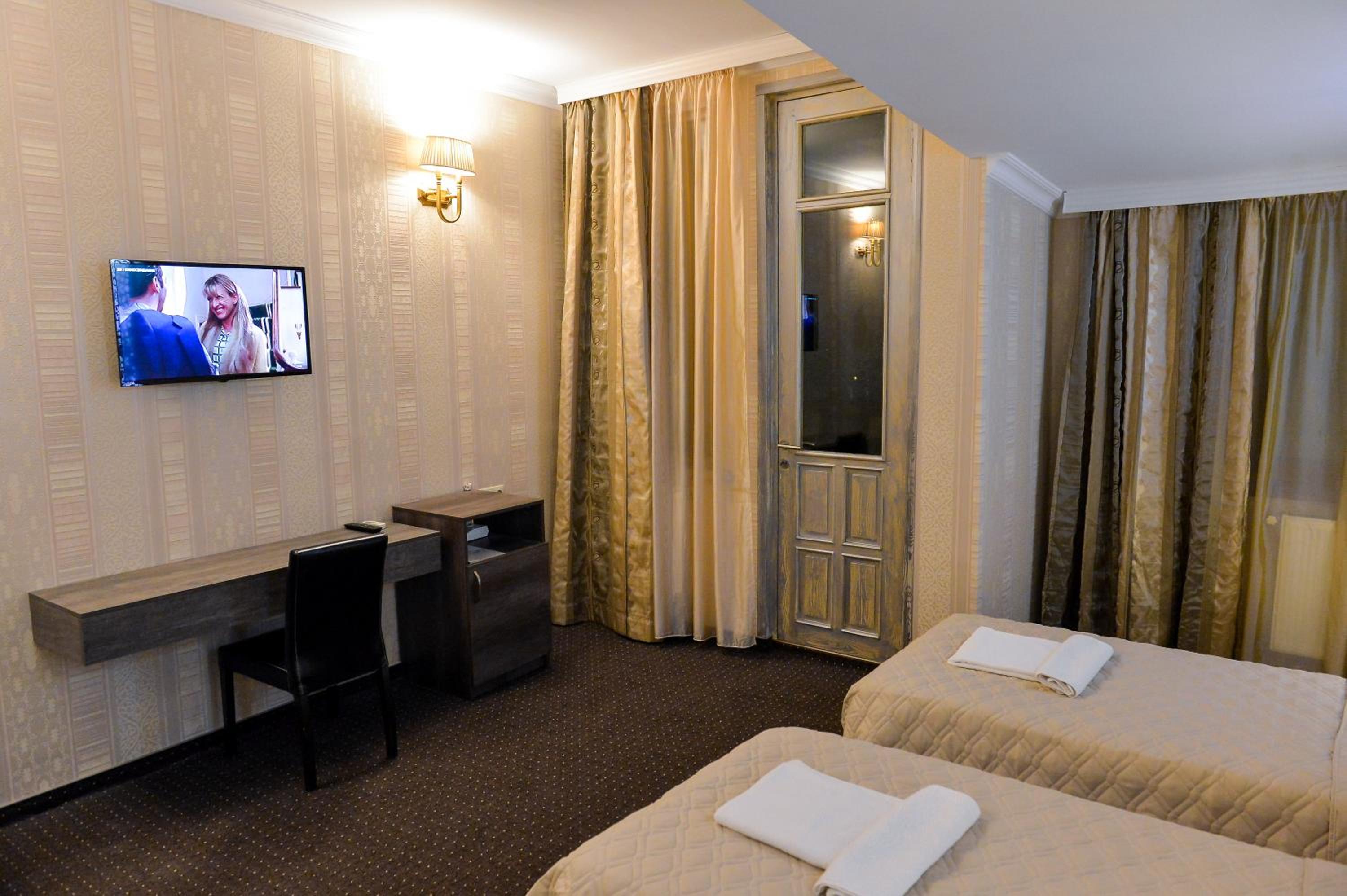 Comfort Triple Room photo 2