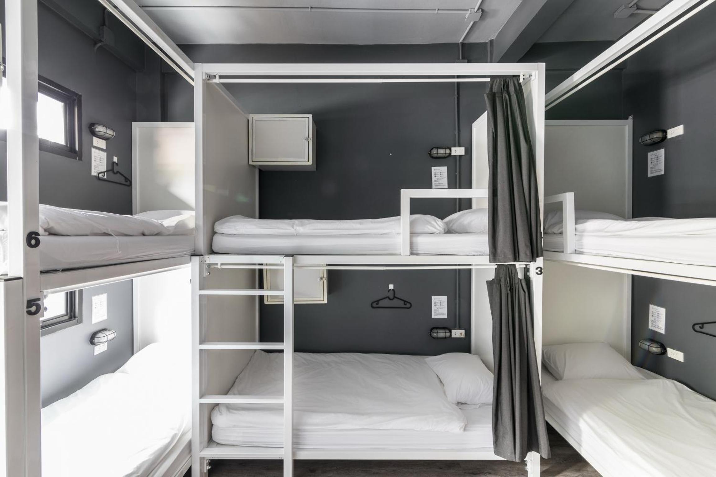 Bed in 6-Bed Mixed Dormitory Room photo 2