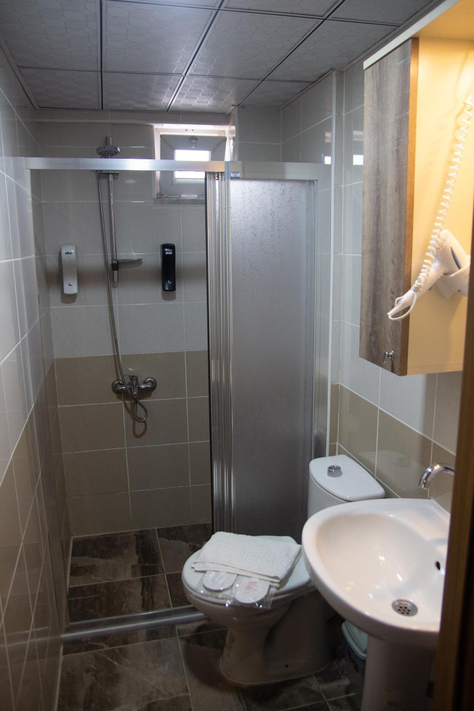Standard Triple Room photo 3