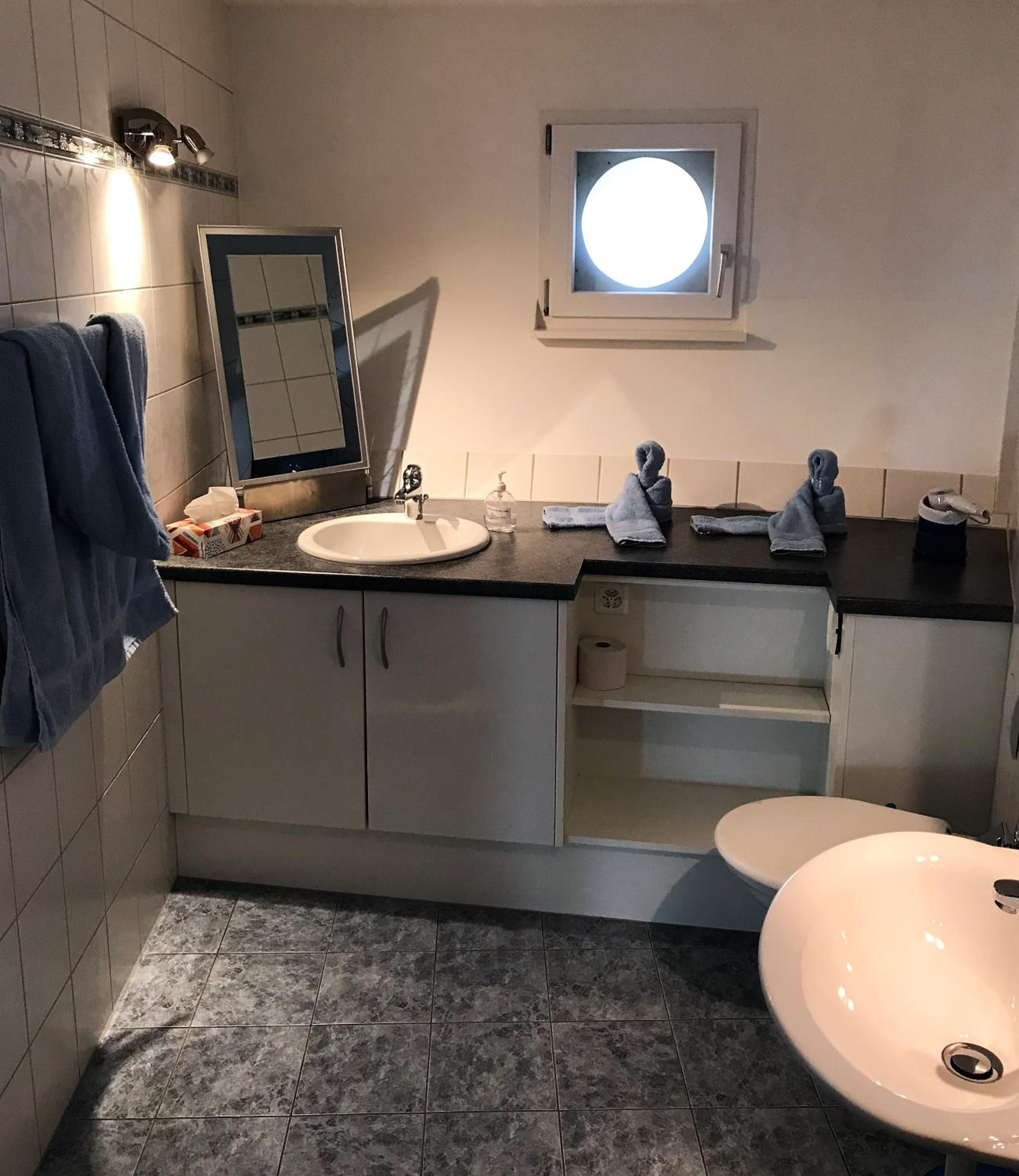Double Room with Private Bathroom photo 3