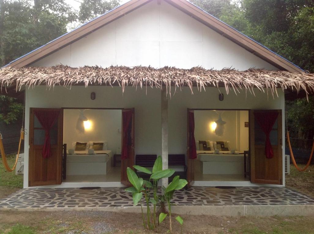 Family Bungalow photo 1