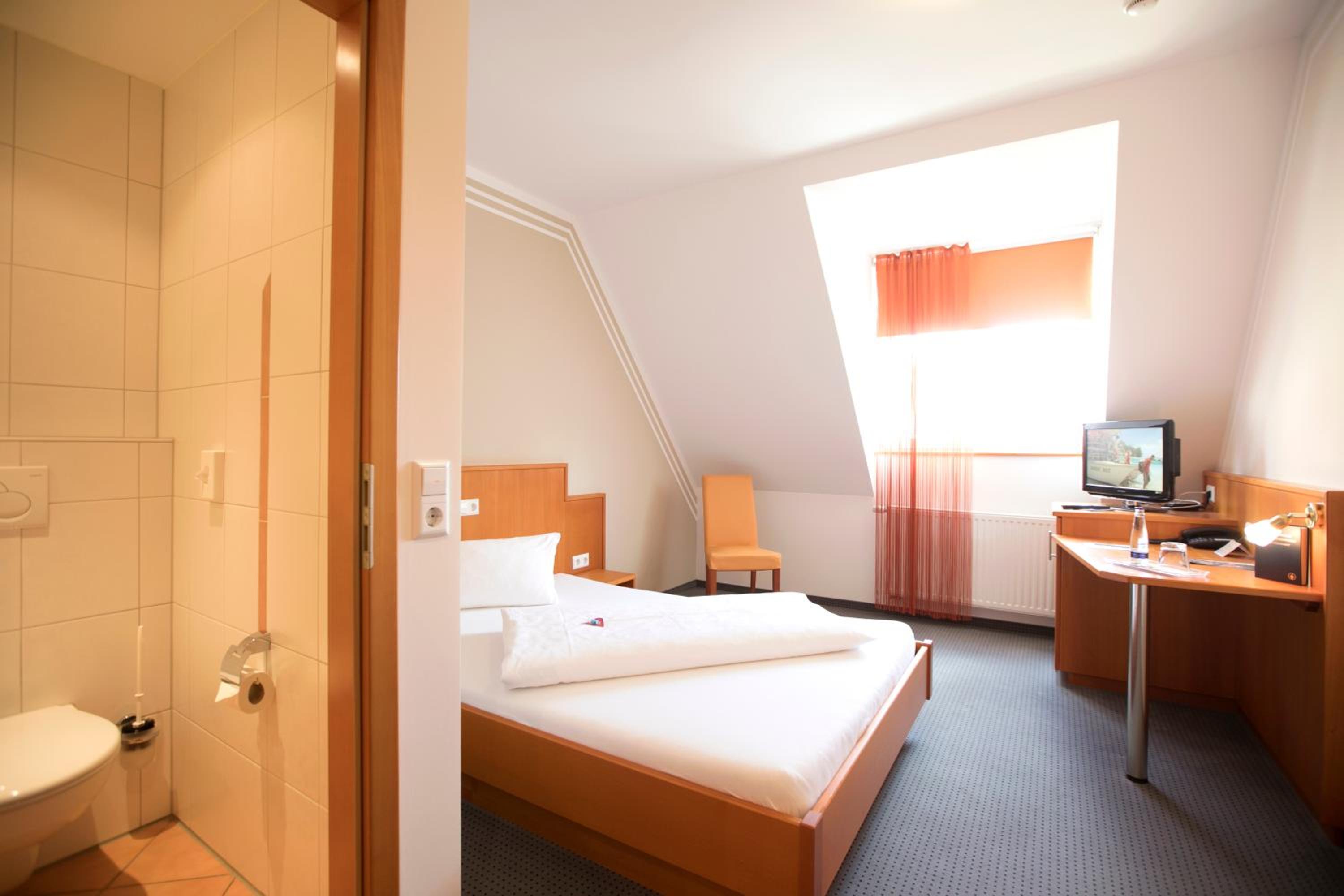 Comfort Single Room