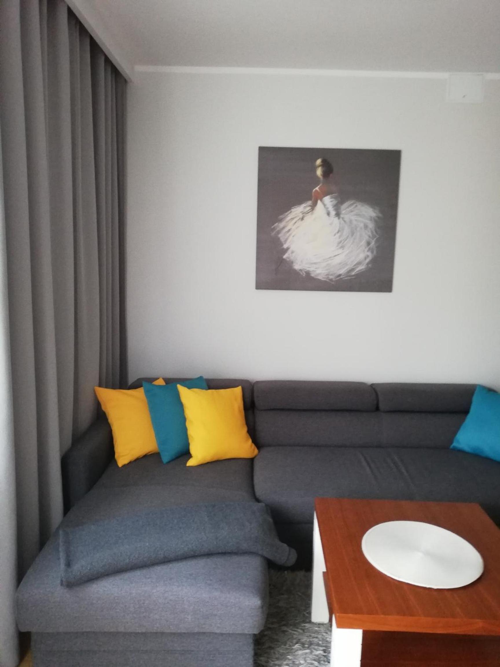 One-Bedroom Apartment - Photo 30