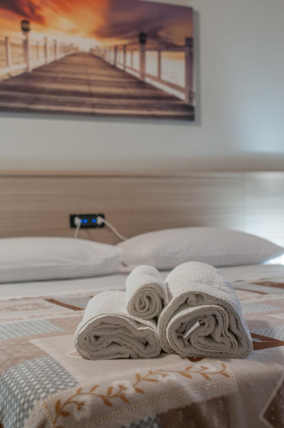 Double or Twin Room with Private External Bathroom photo 1