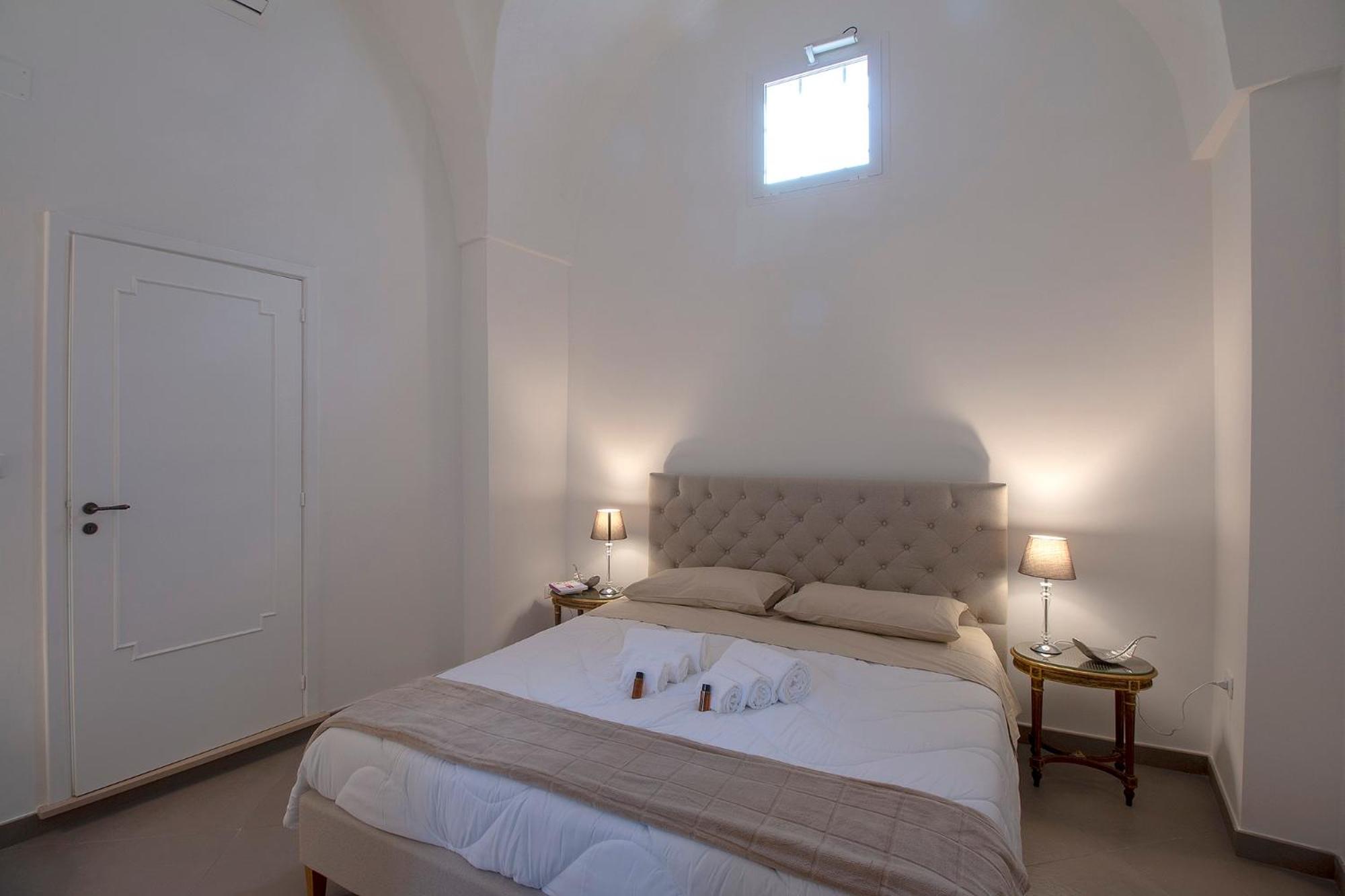 One-Bedroom House photo 2