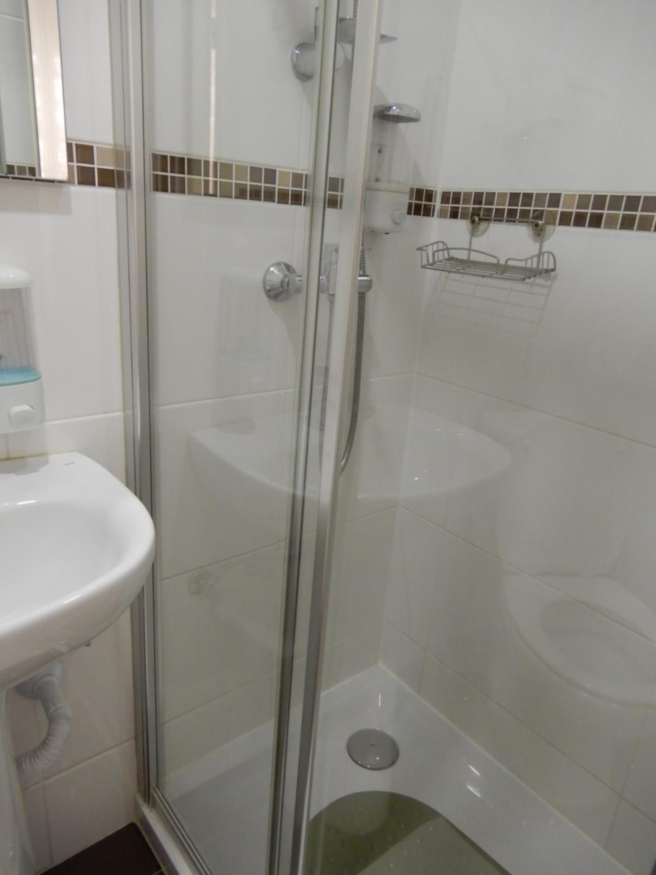 Double Room - Photo 3