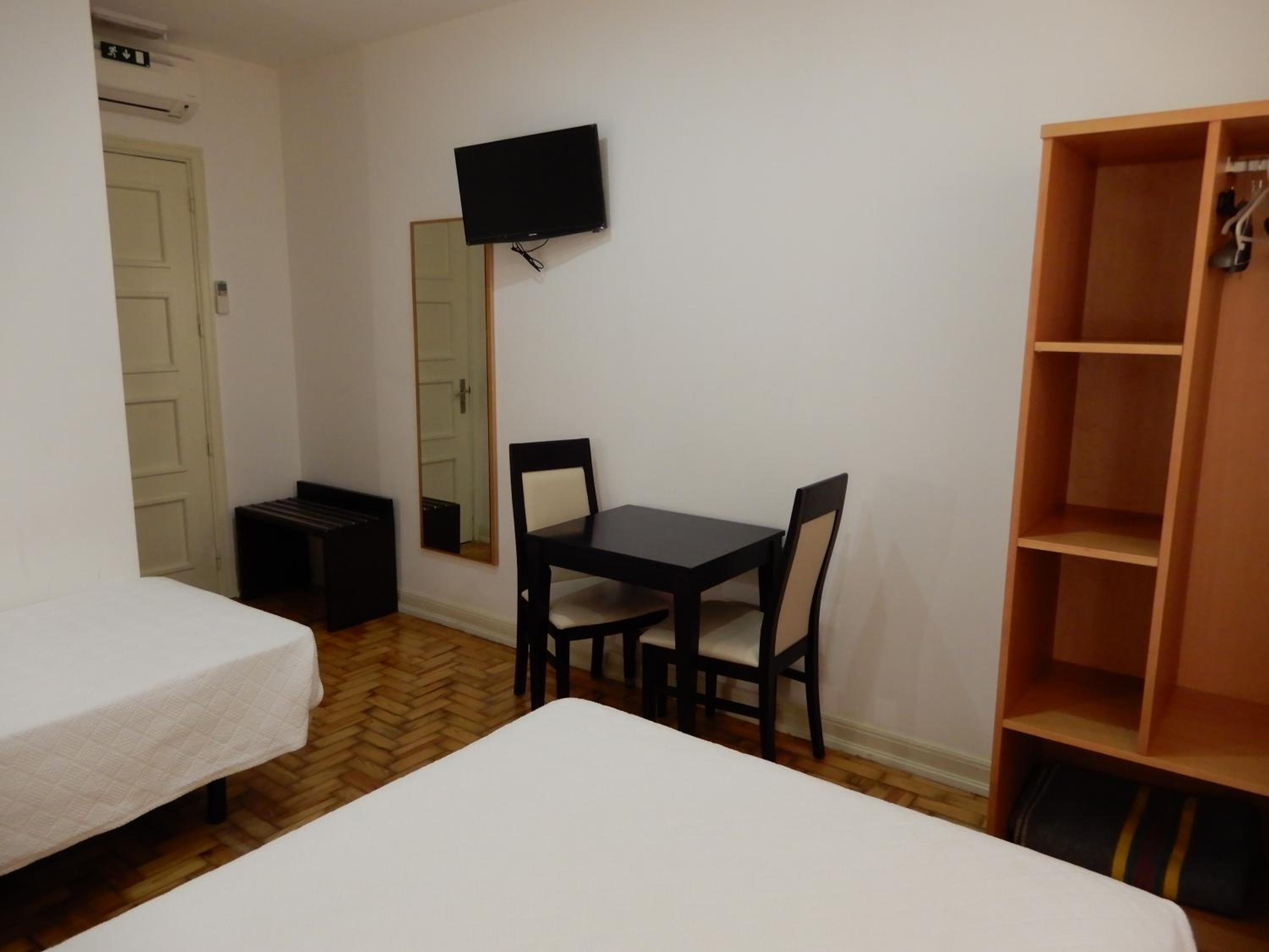 Triple Room - Photo 6