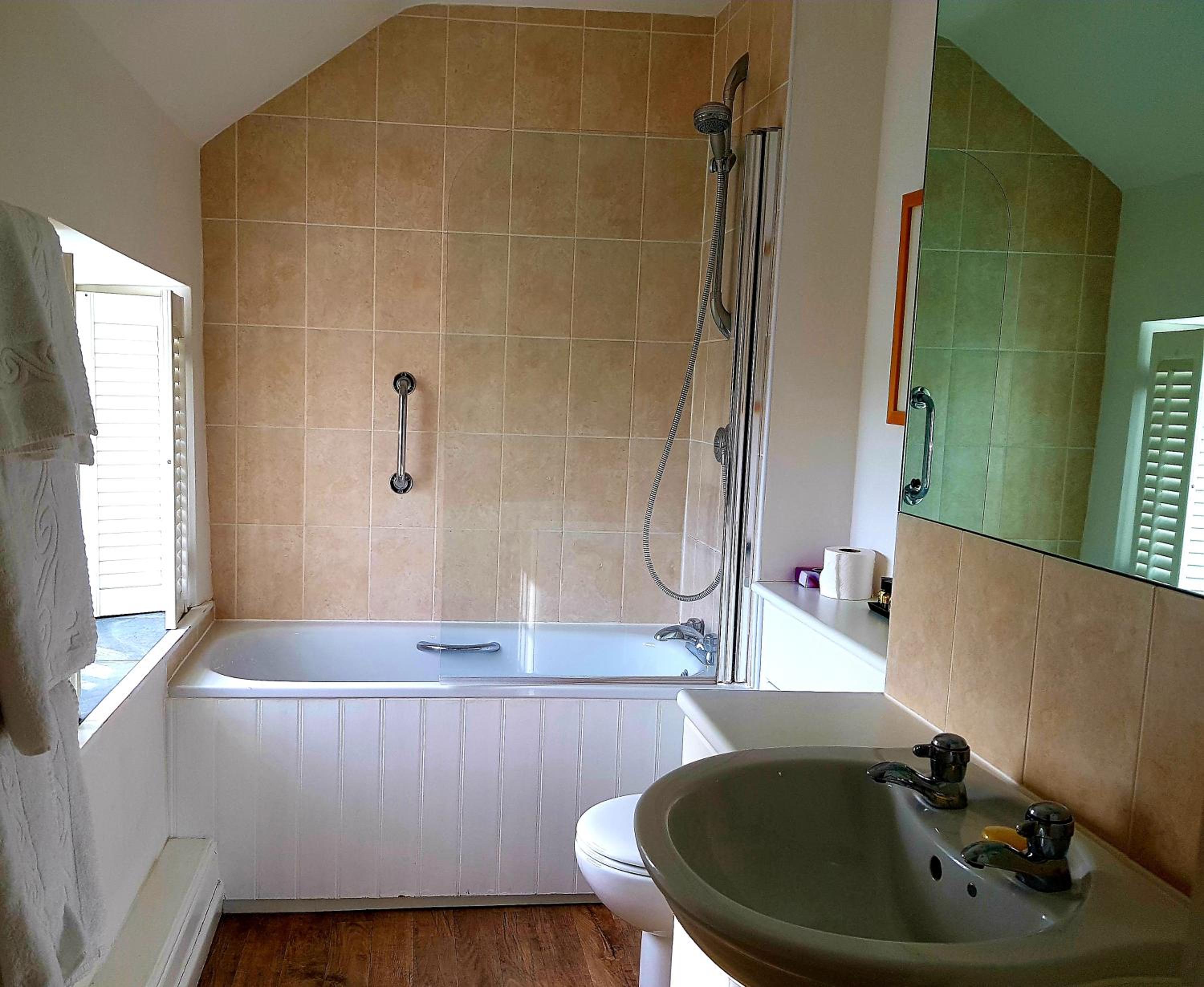 Twin Room - Photo 4