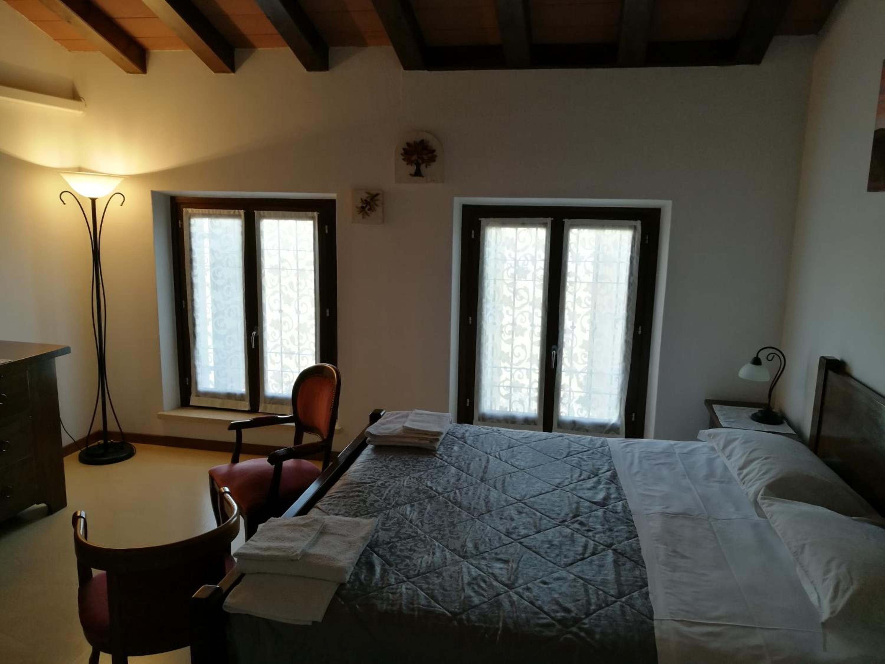 Quadruple Room with Private Bathroom photo 3