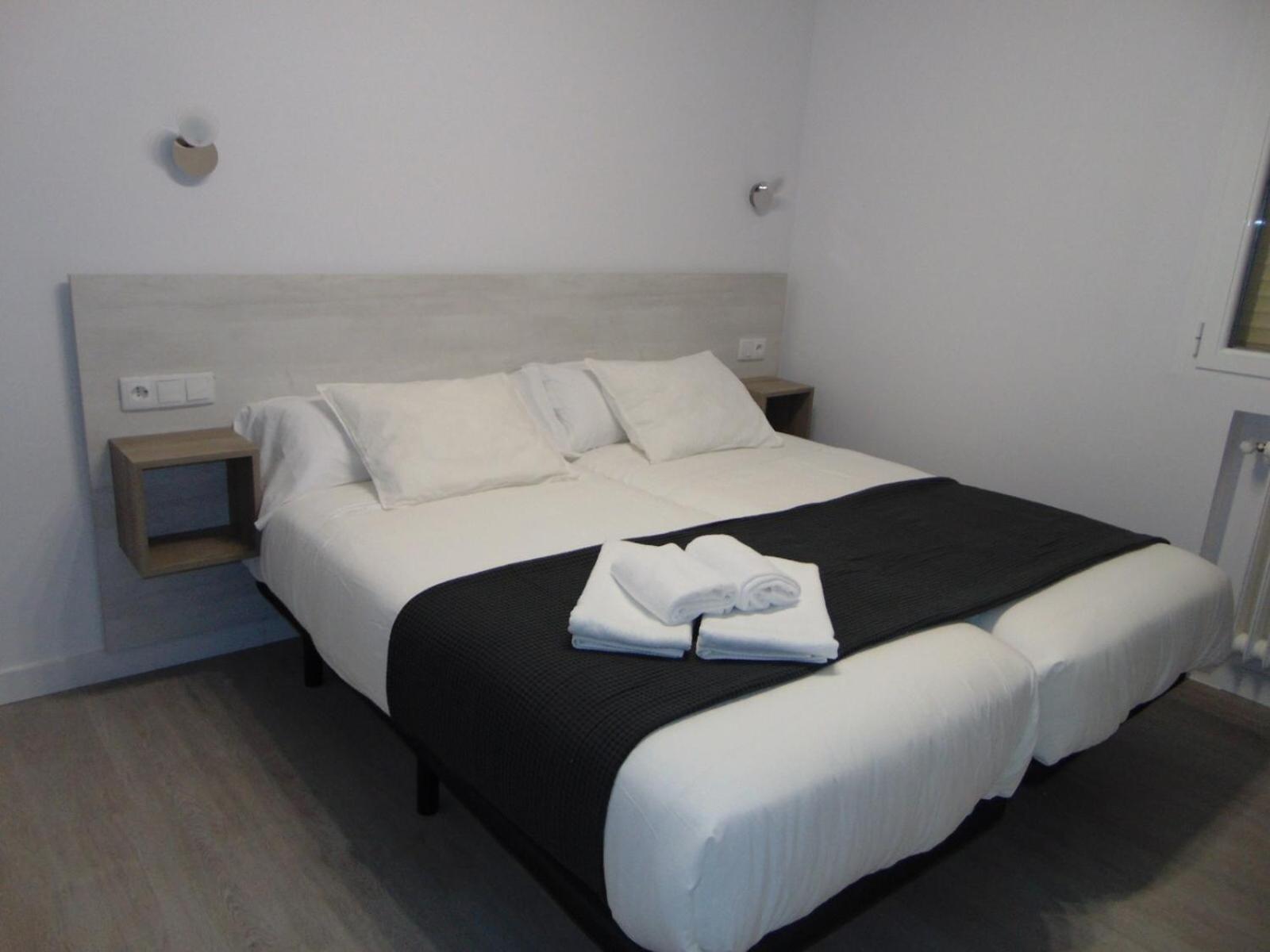 Double Room - Photo 4