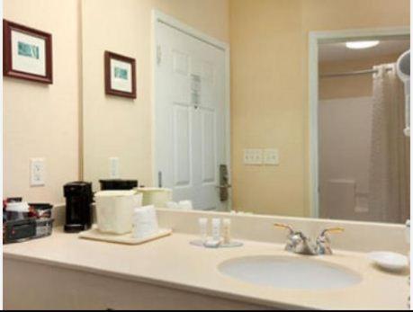 Double Room with Two Double Beds - Non-Smoking - Photo 4