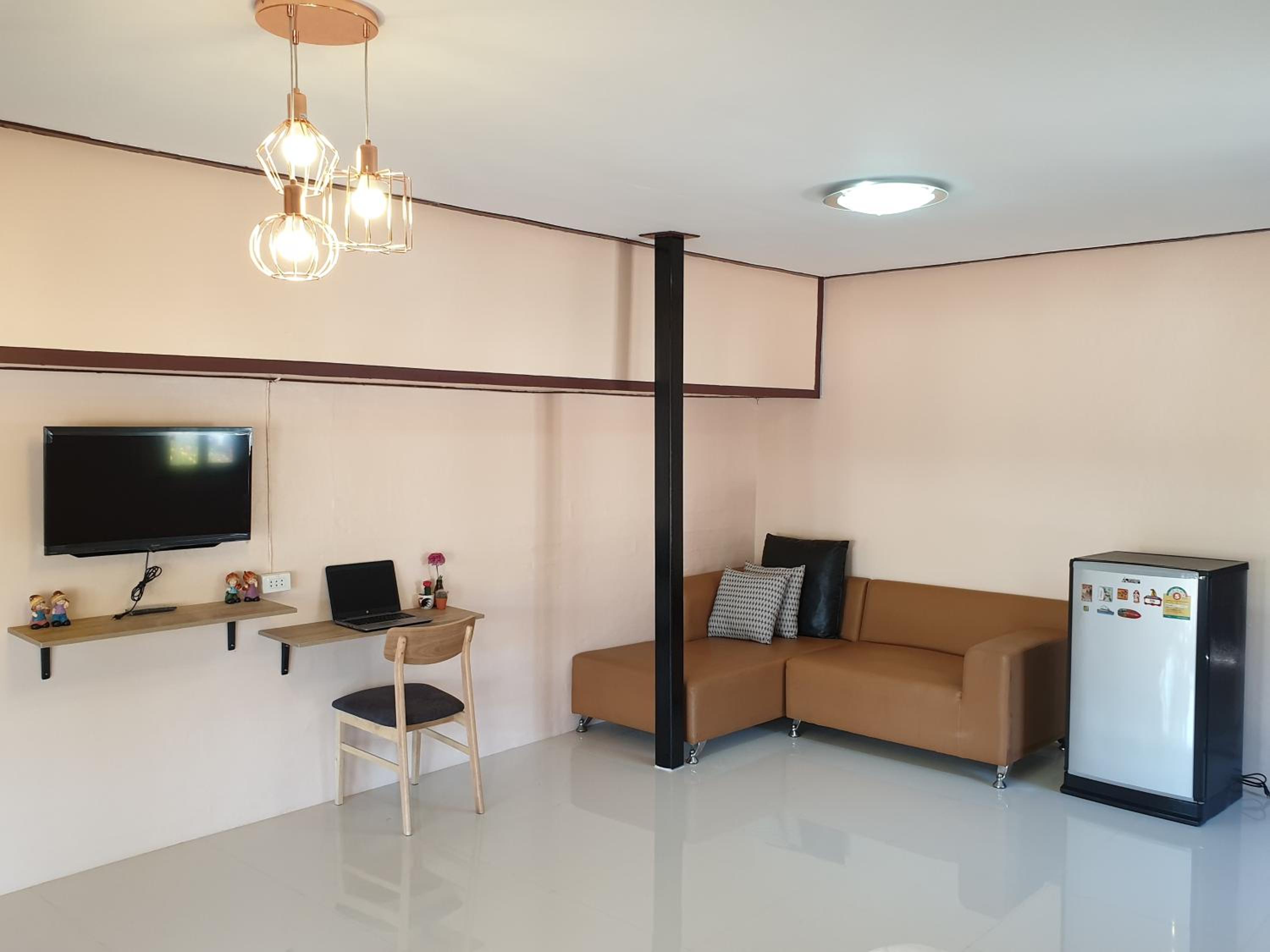 Double Room with Private Bathroom - Photo 5