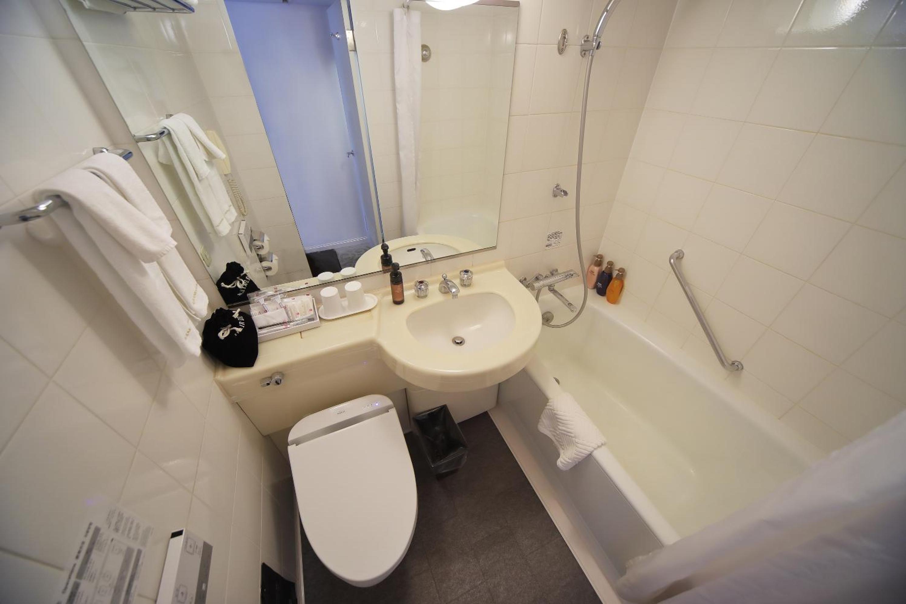 Single Room - Non-Smoking photo 2