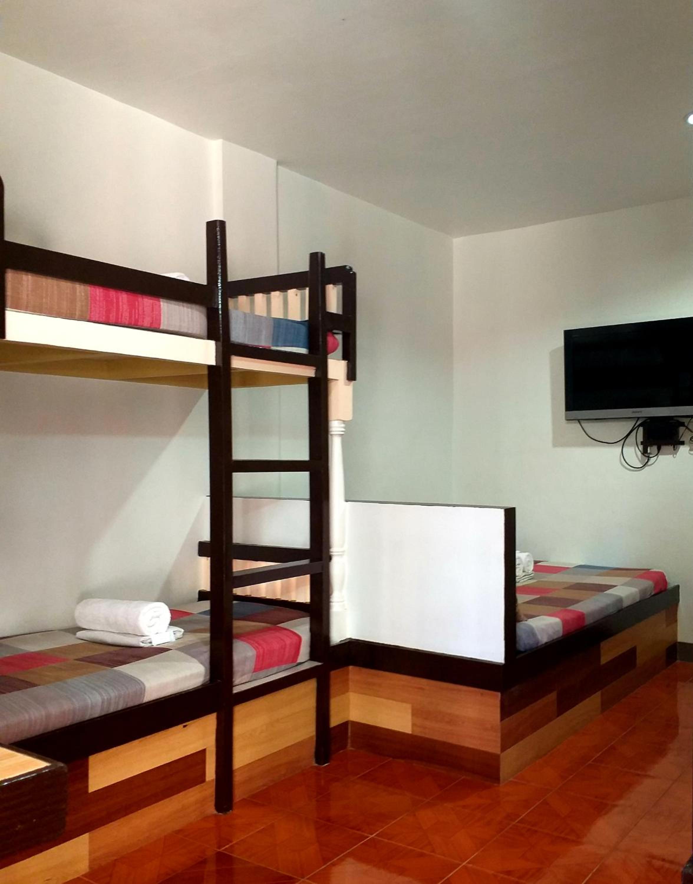 Family Room - Photo 12