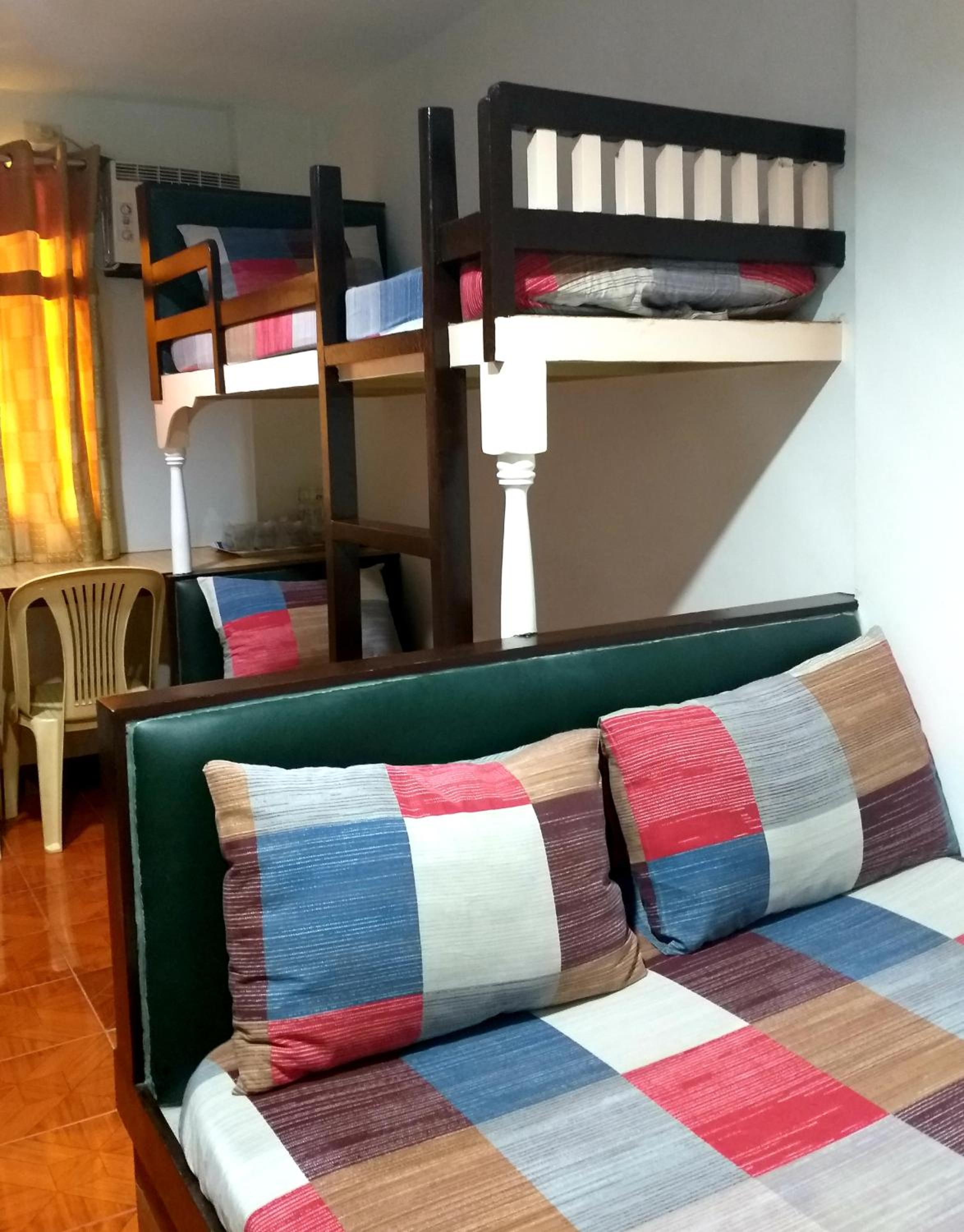 Family Room - Photo 17