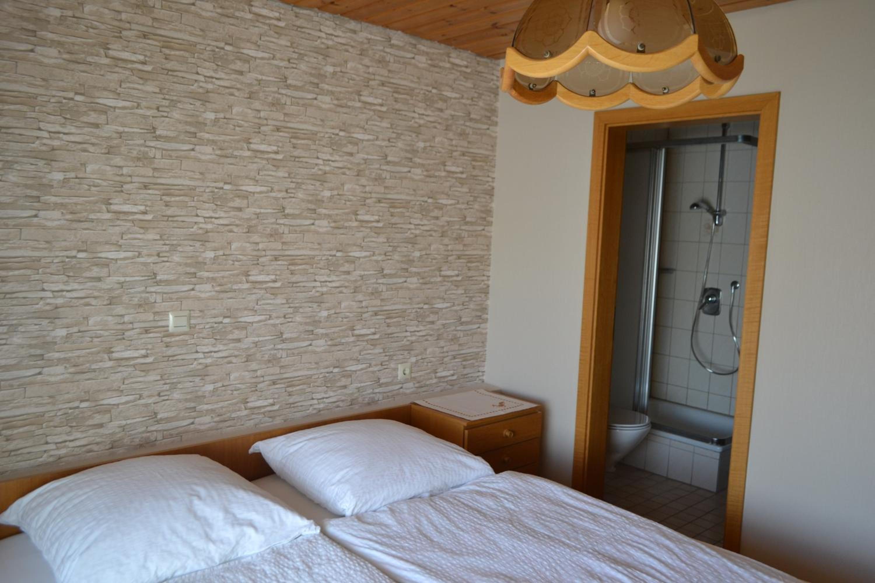 Double Room - Photo 8