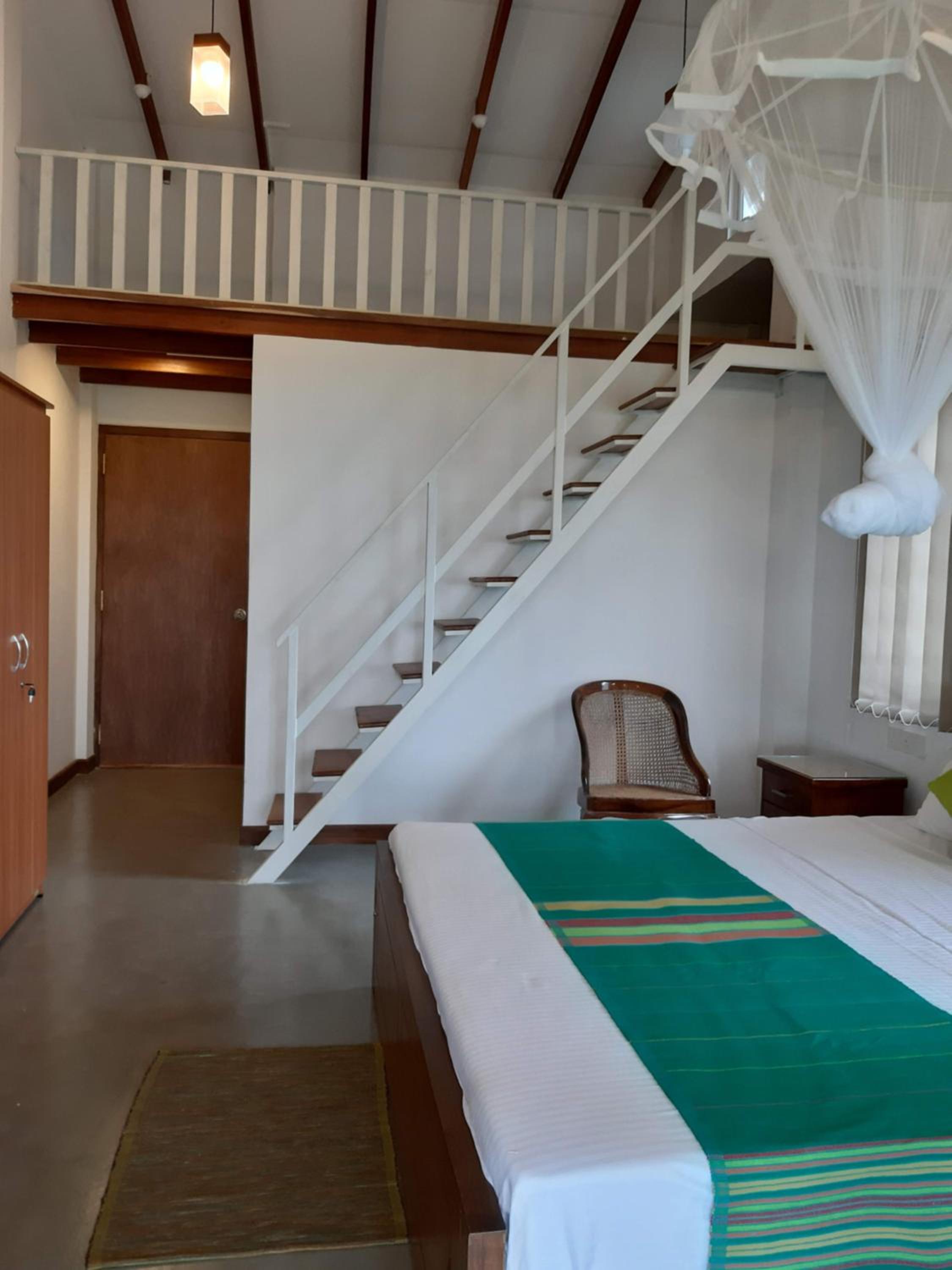Family Room with Attic & Sea View photo 2