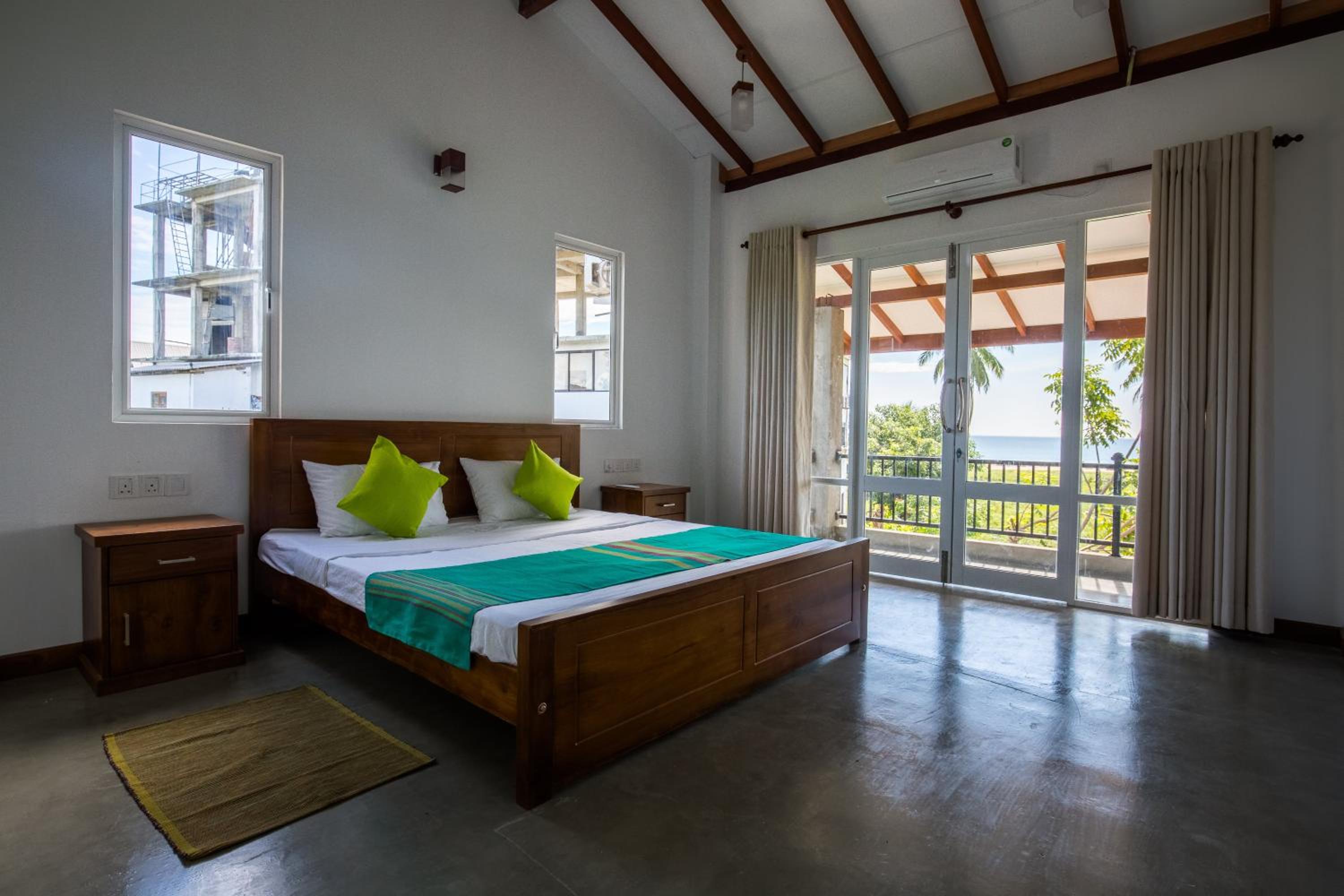 Habitación Familiar con Ático y Vista al Mar