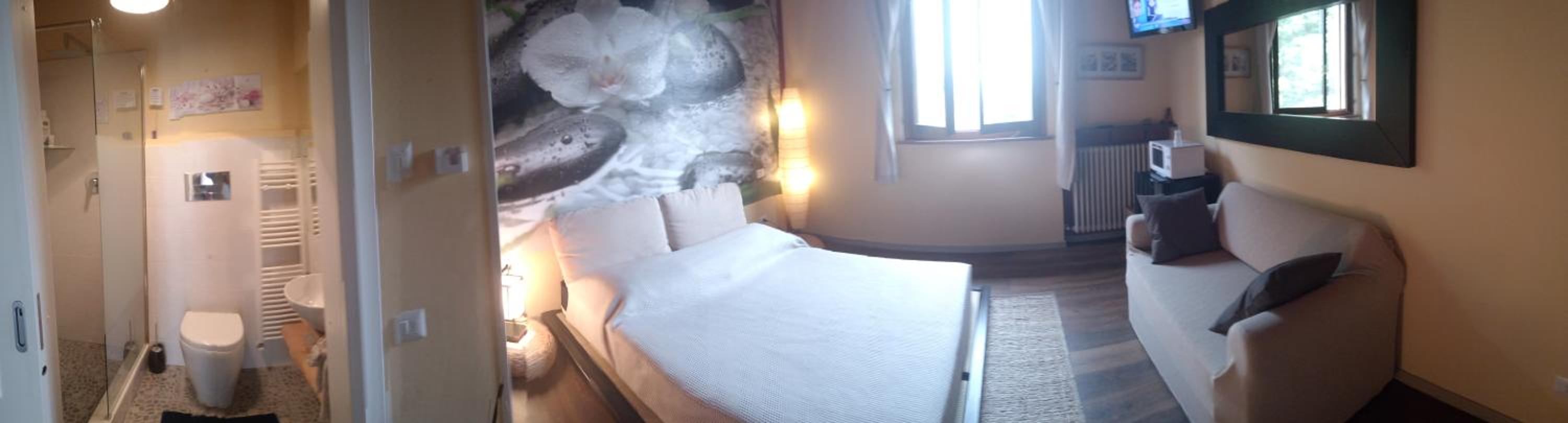 Double Room with Private Bathroom photo 3