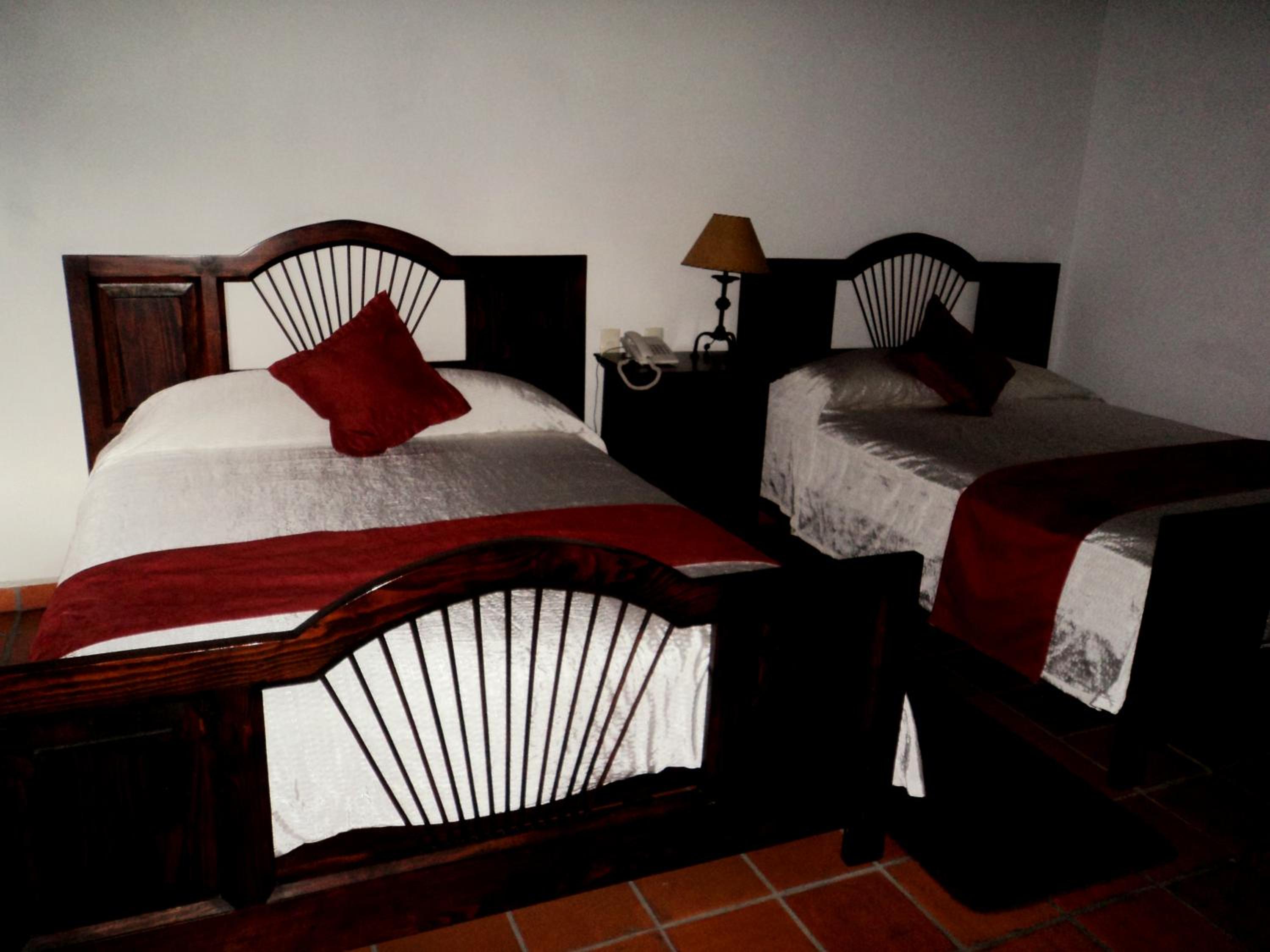 Queen Room with Two Queen Beds photo 1