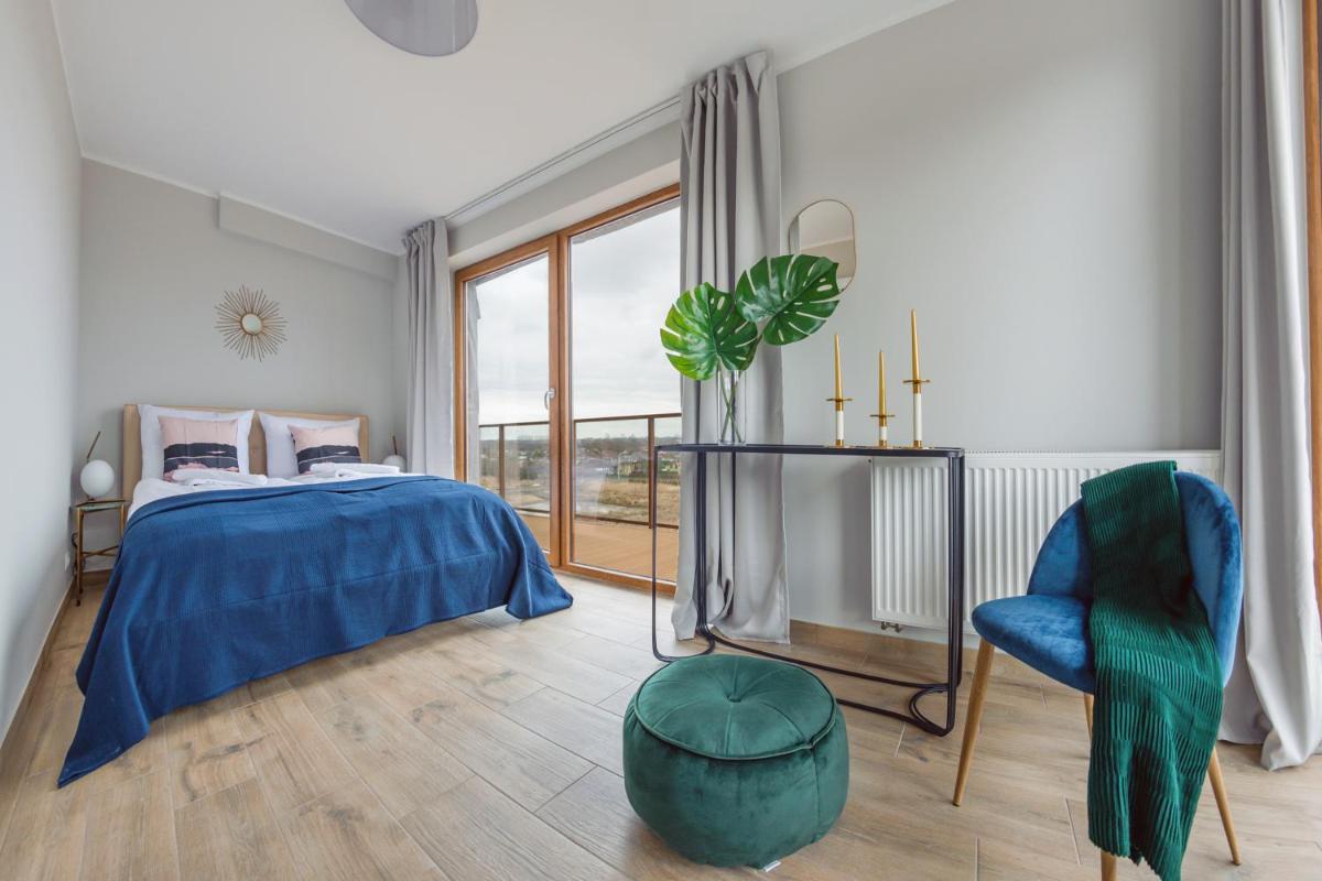 One-Bedroom Apartment - Photo 2