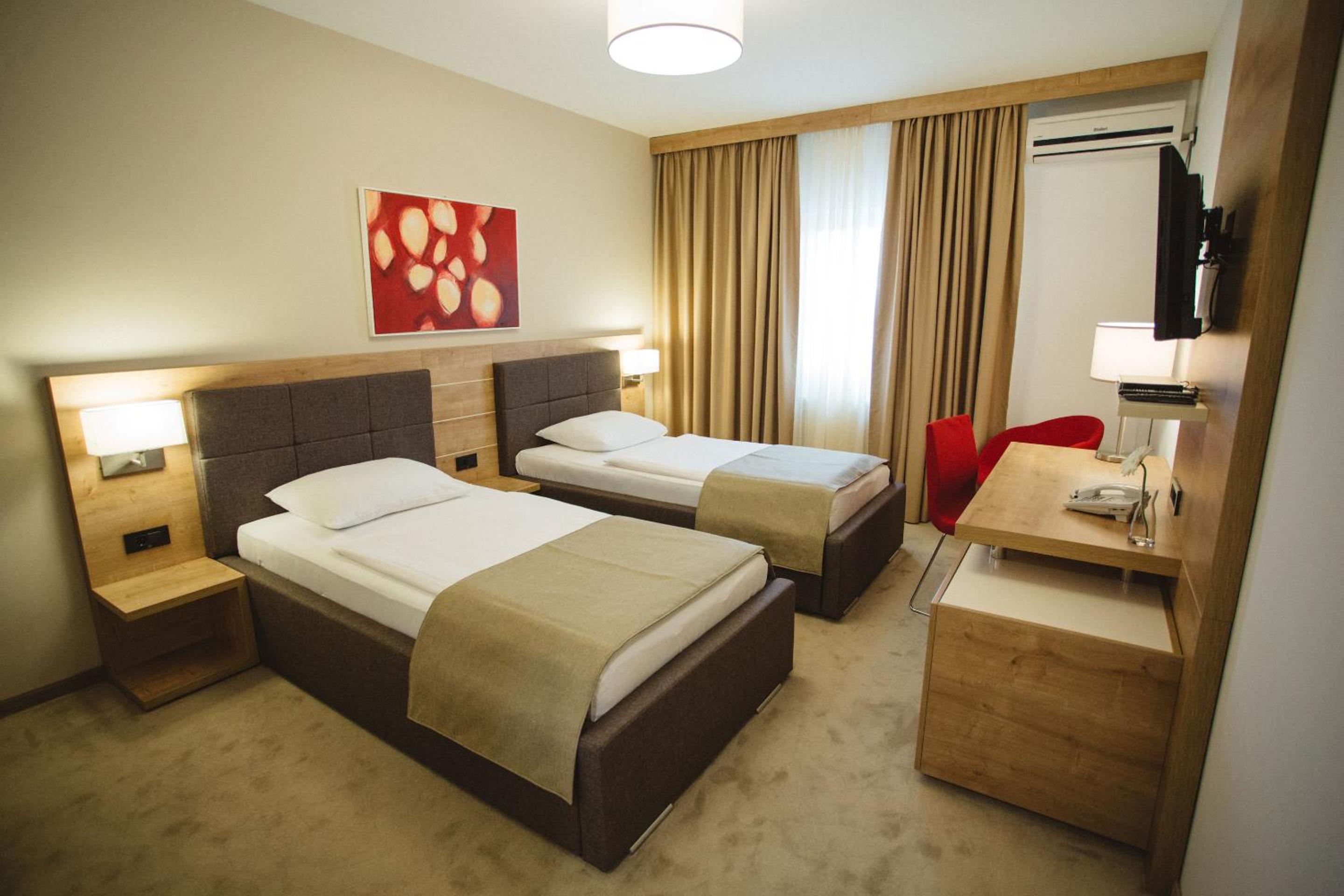 Standard Twin Room photo 1