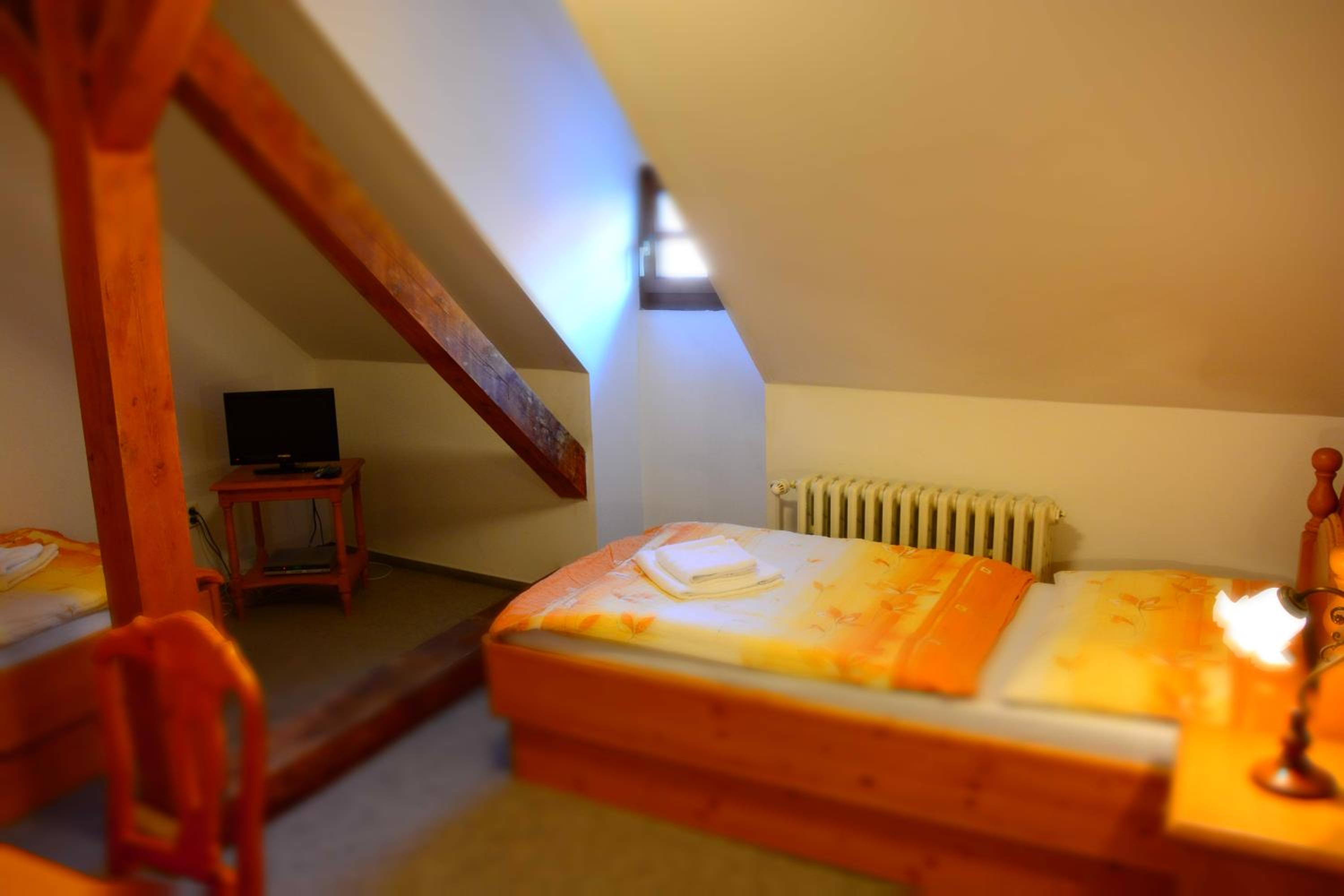 Standard Twin Room photo 1