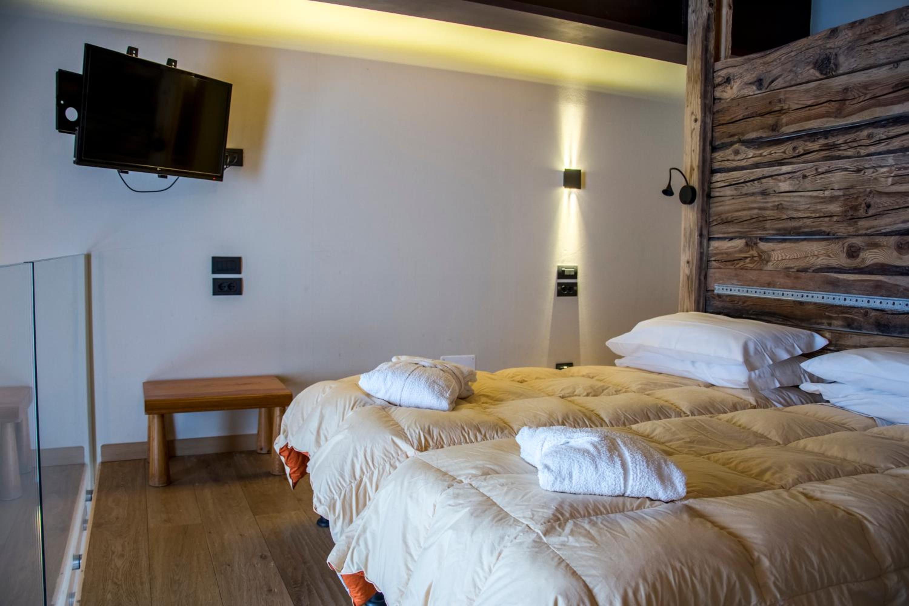 Junior Suite with Sauna - Photo 3
