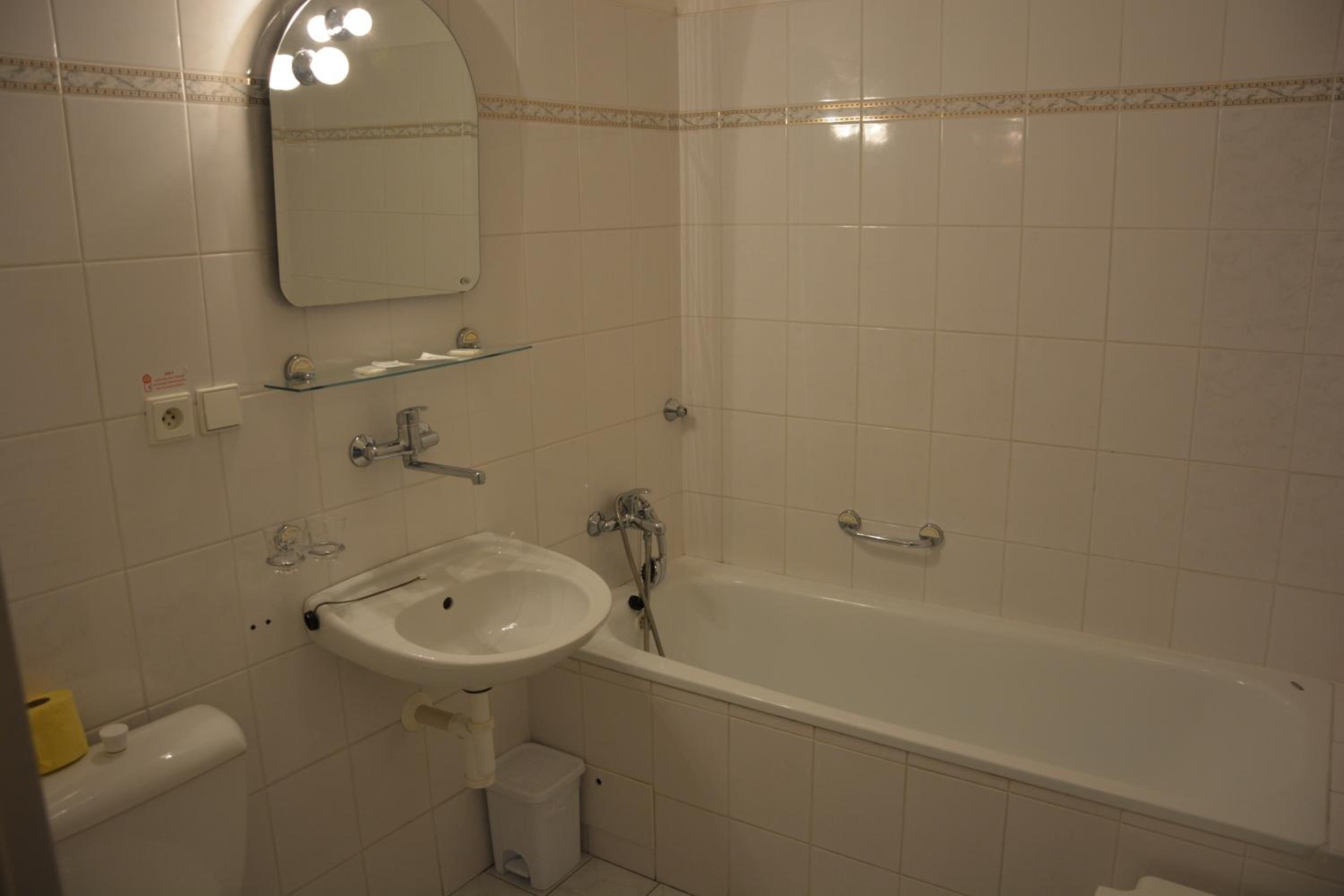 Deluxe Double Room photo 3