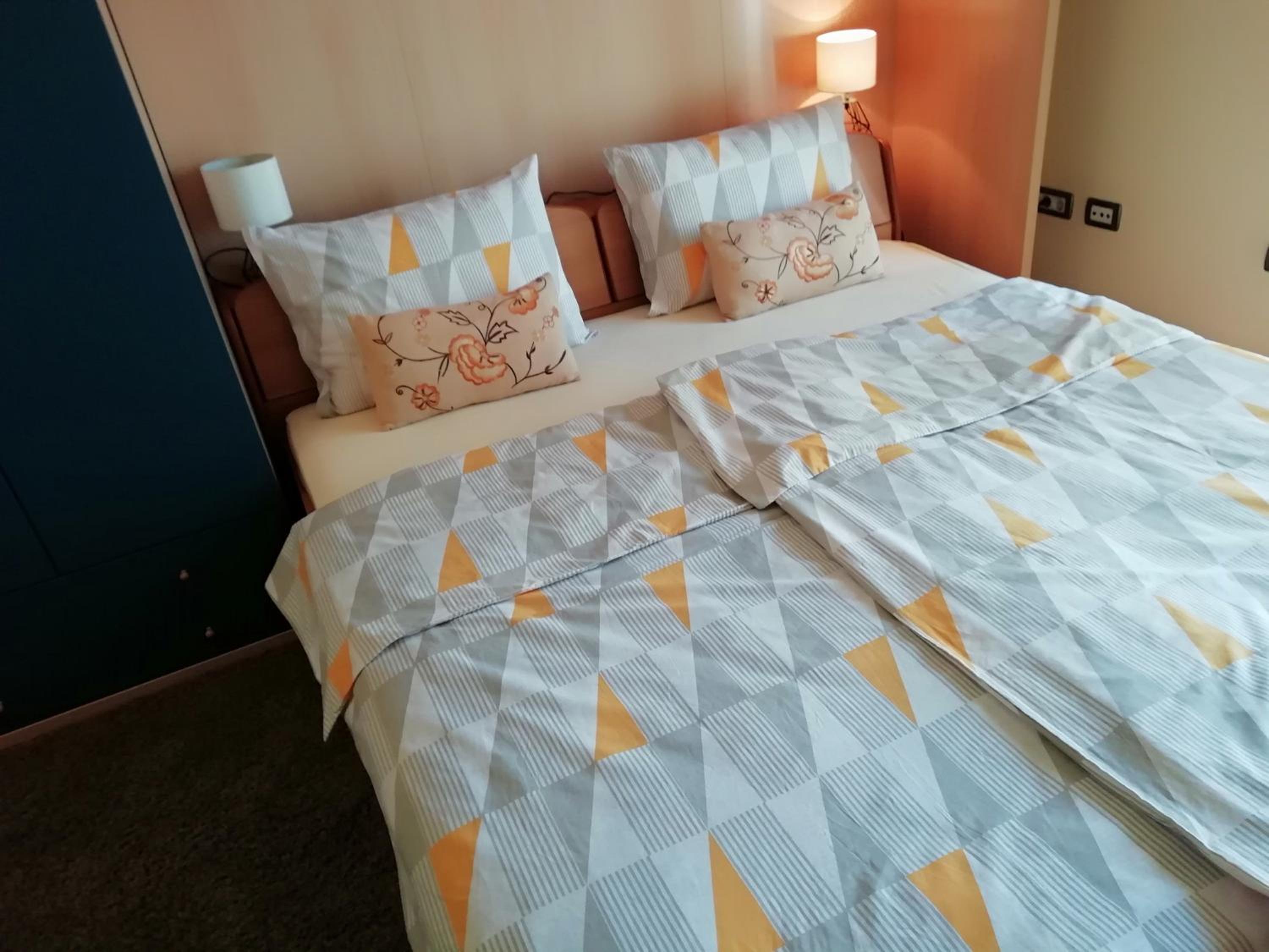 One-Bedroom Apartment with Sea View - Photo 26