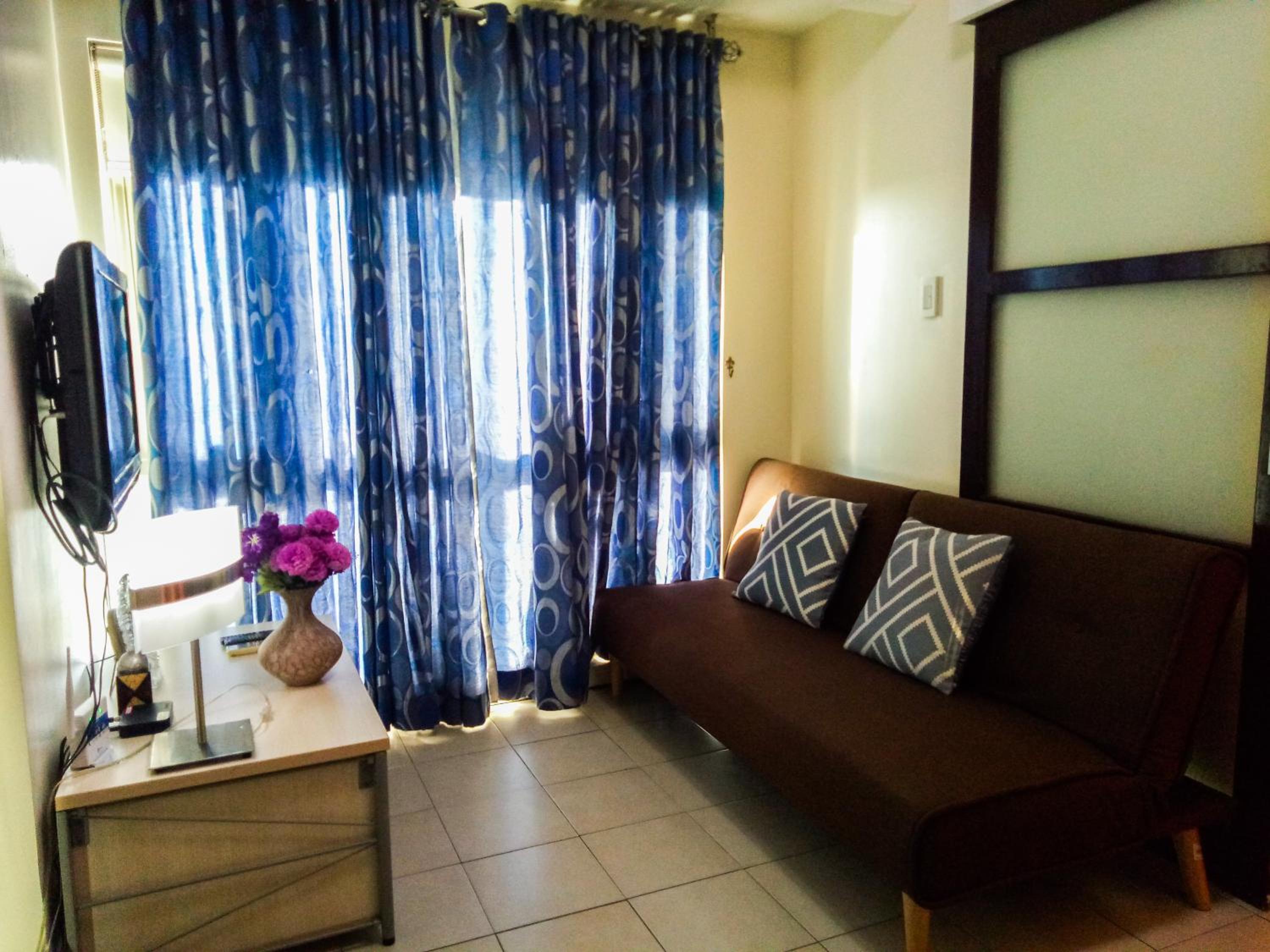 Studio Apartment - Photo 2