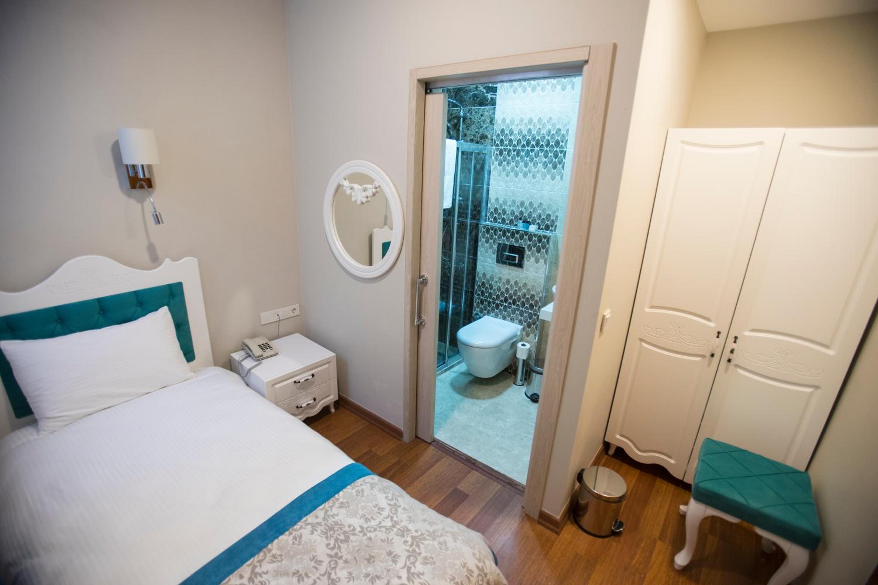 Standard Single Room