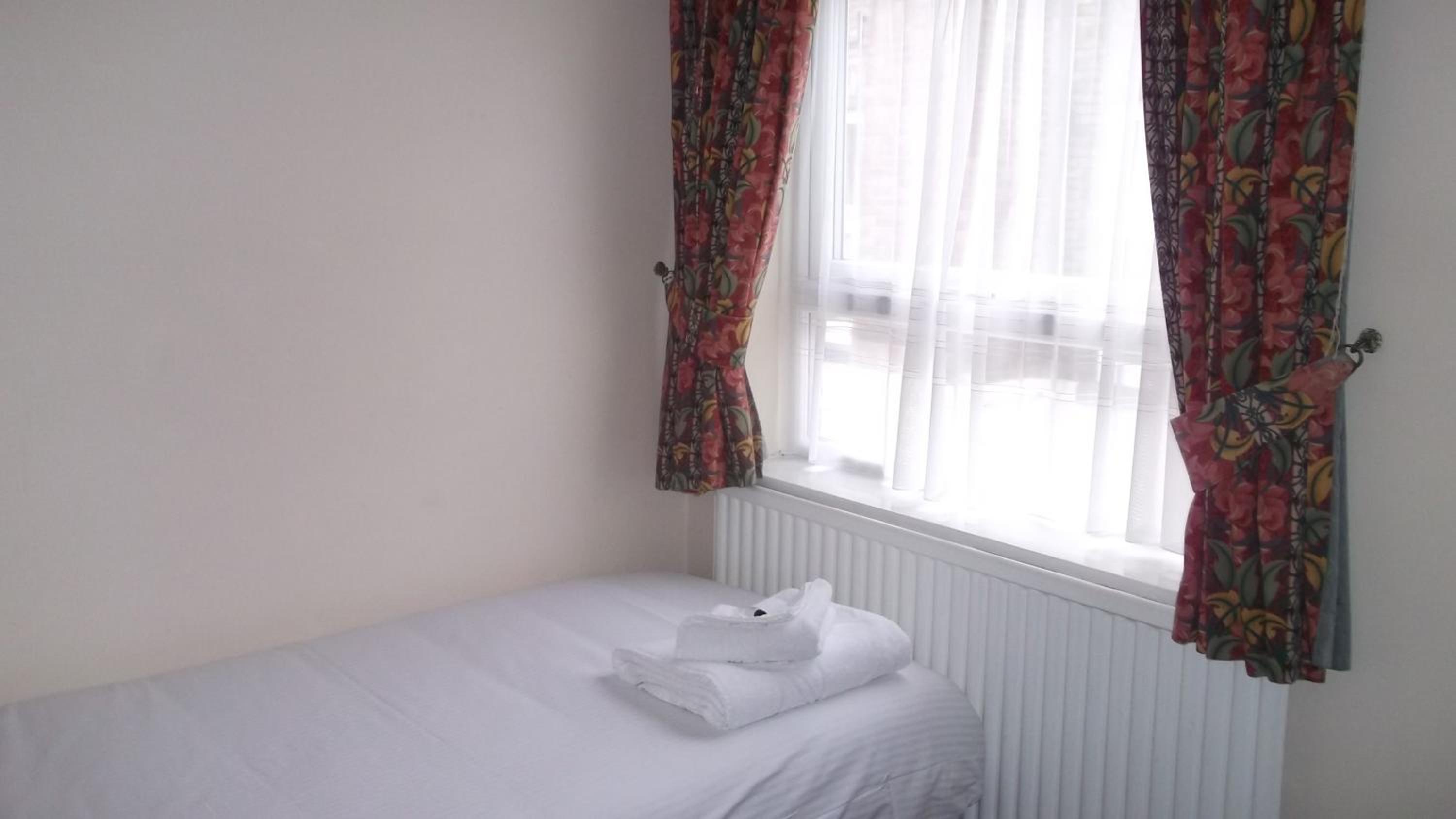 Single Room photo 3