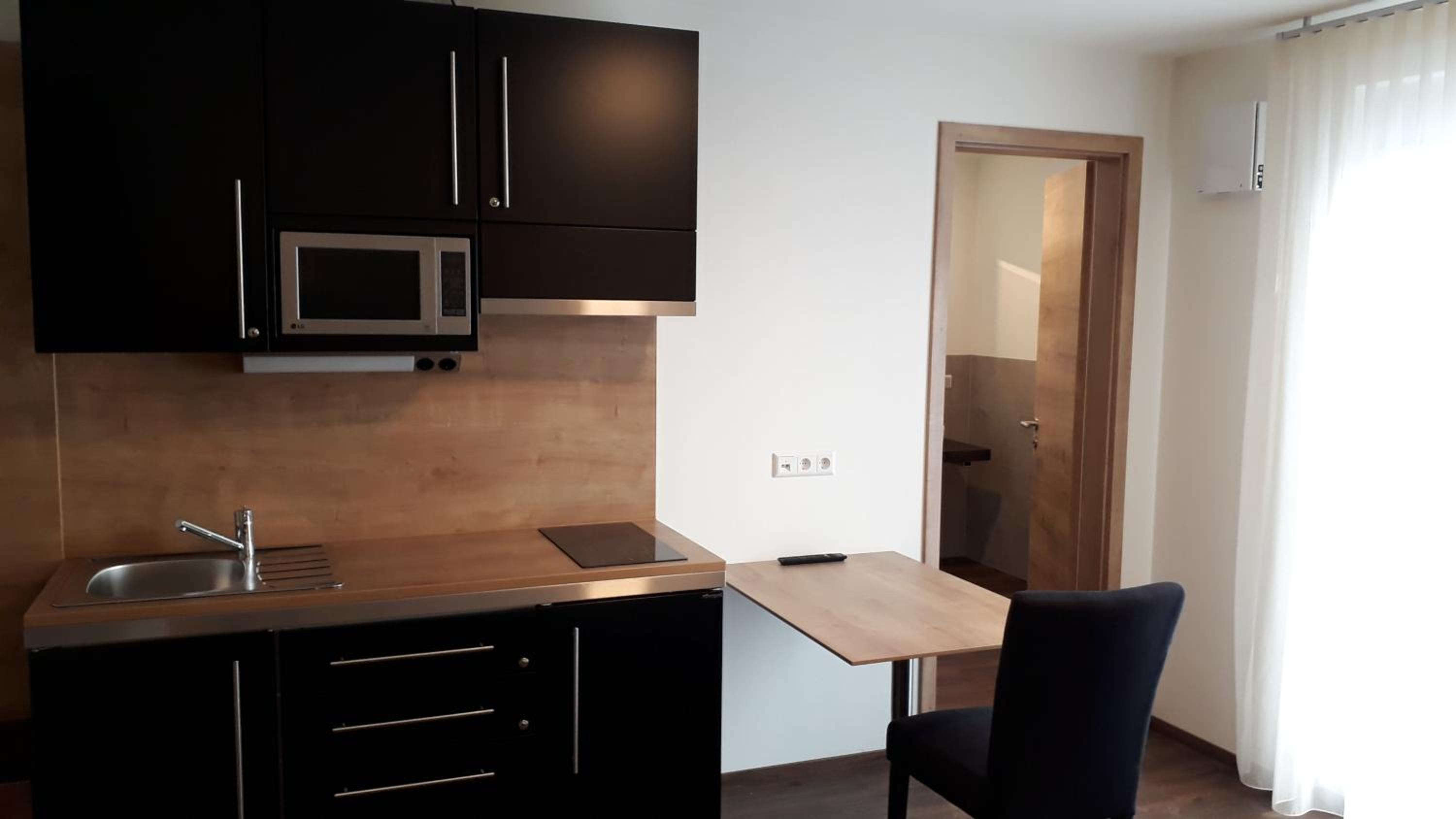 Apartment - Ground Floor photo 2