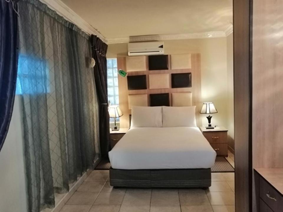 Double Room - Photo 1