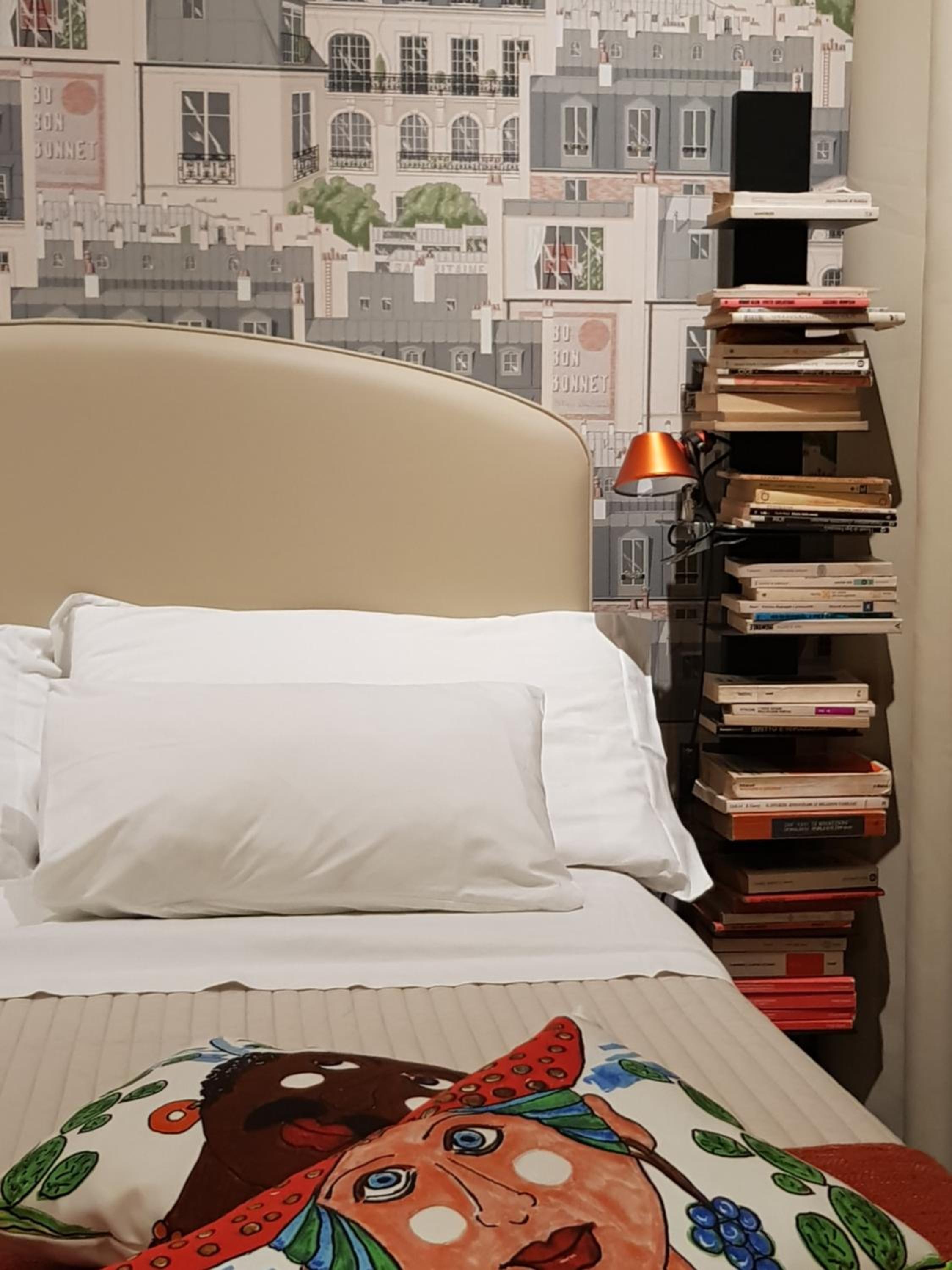 Small Double Room with Balcony photo 3