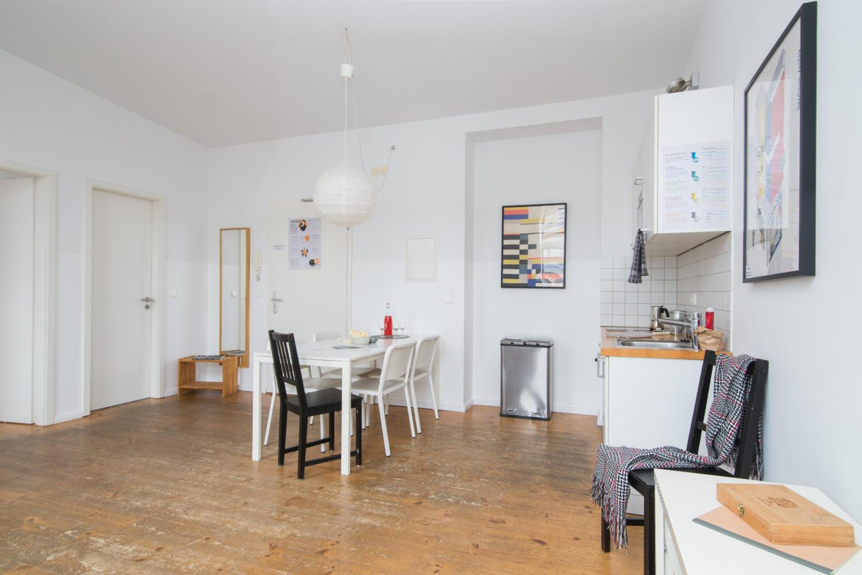 Apartment 22 photo 3
