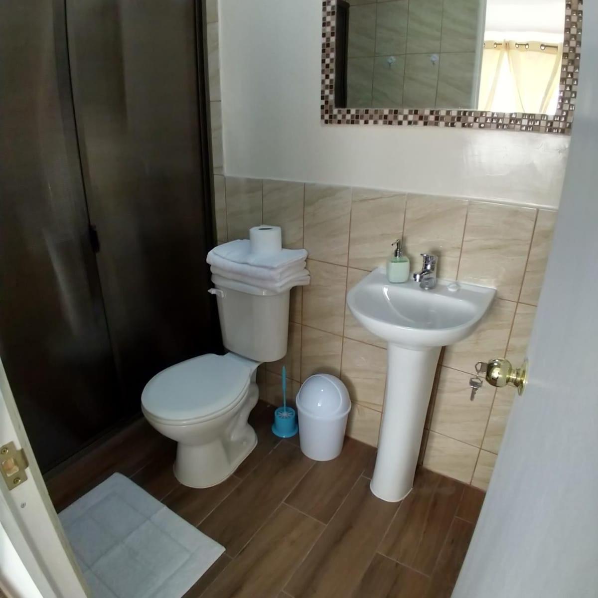 Double Room with Private Bathroom photo 3