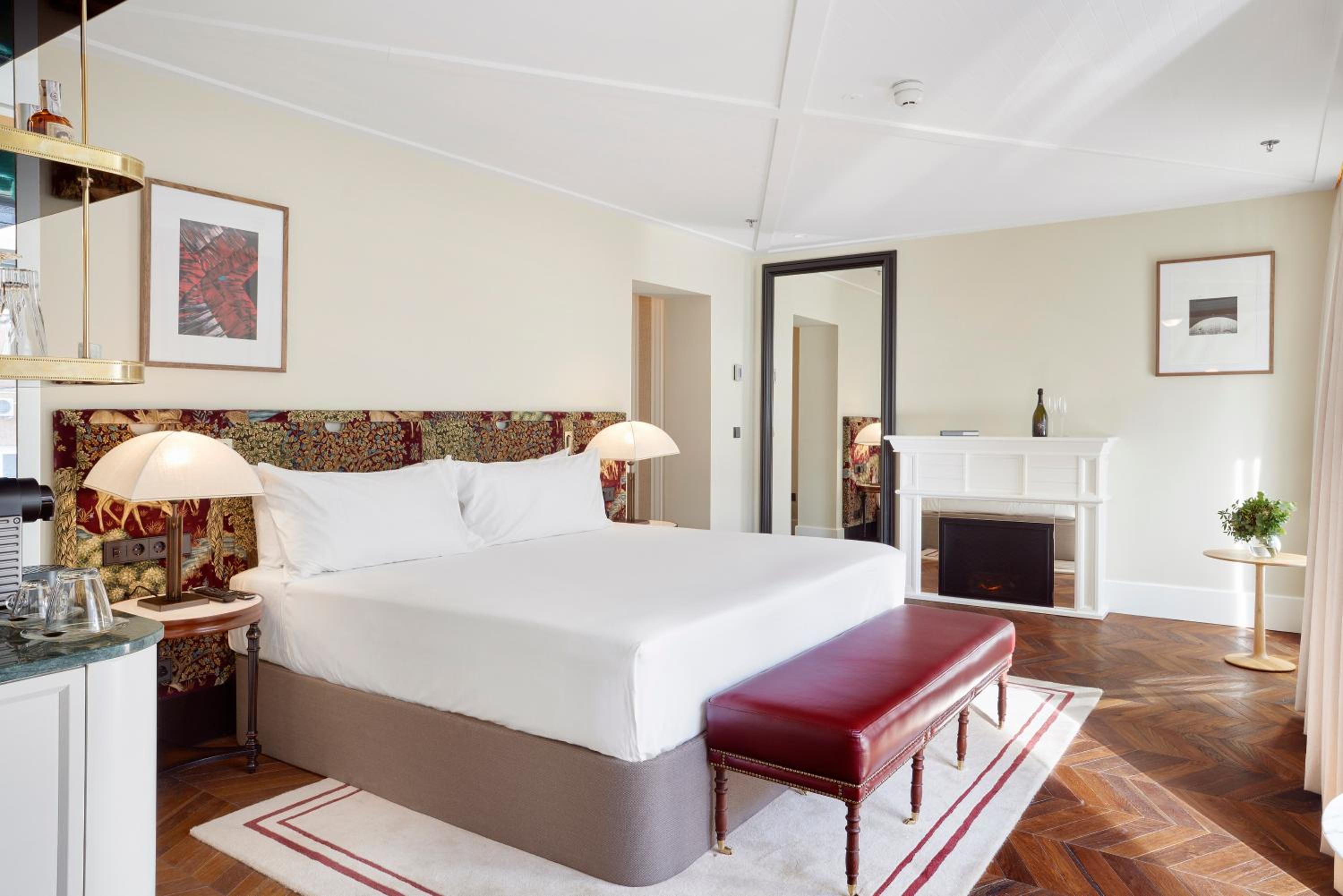 Premium Room - Photo 7