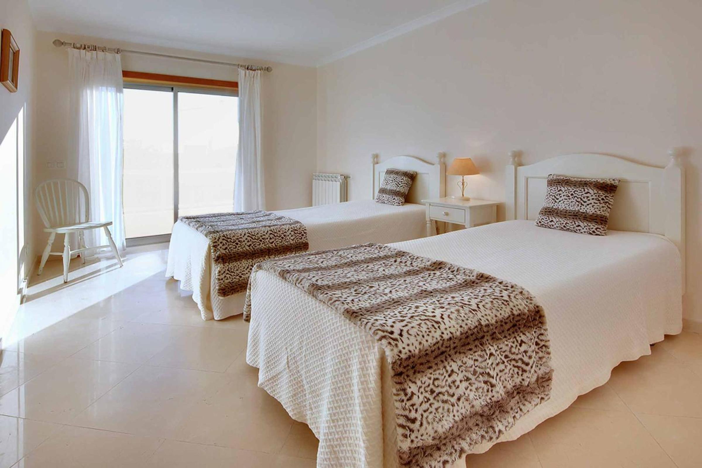 Villa photo 1