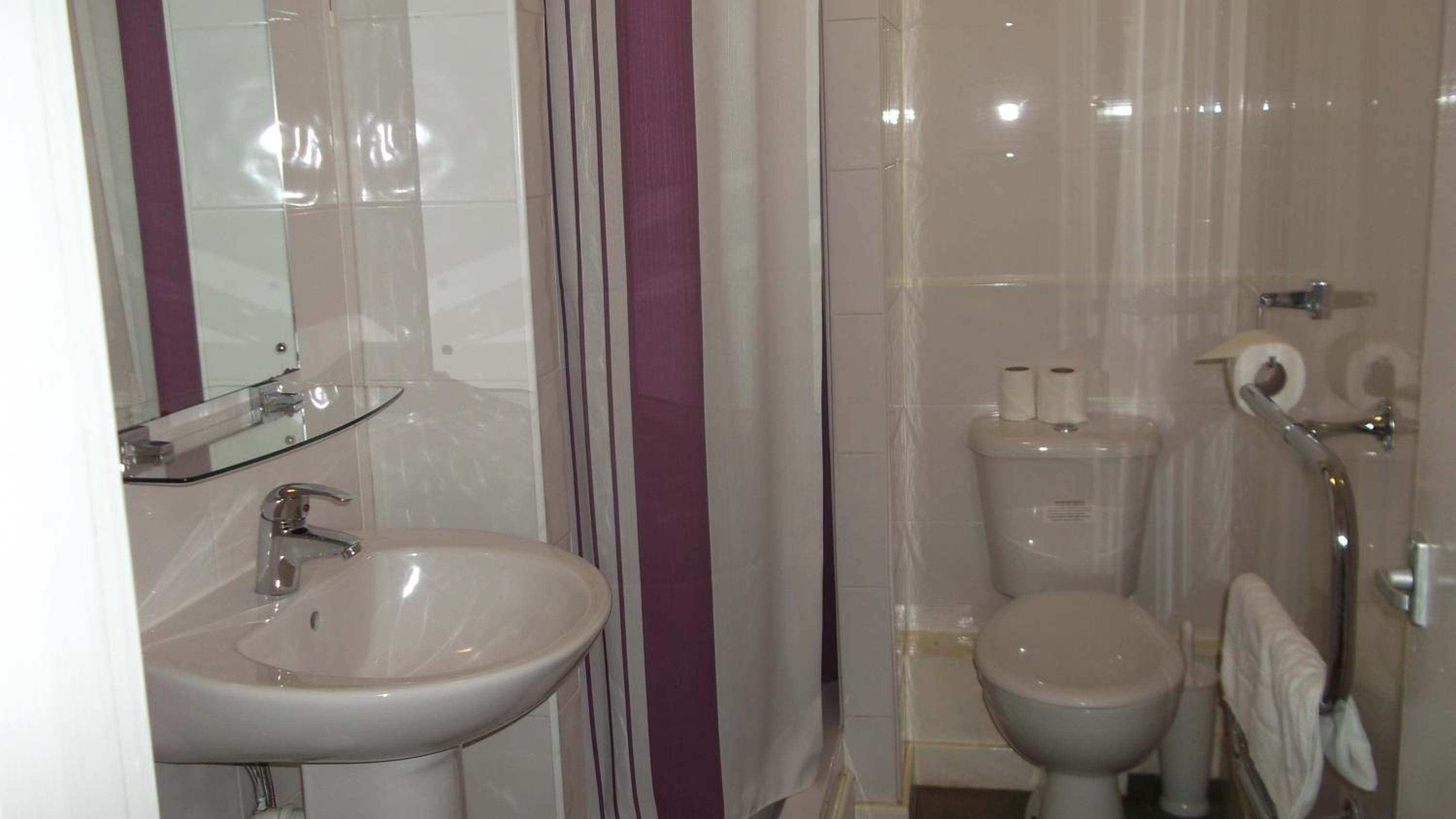 Single Room photo 2