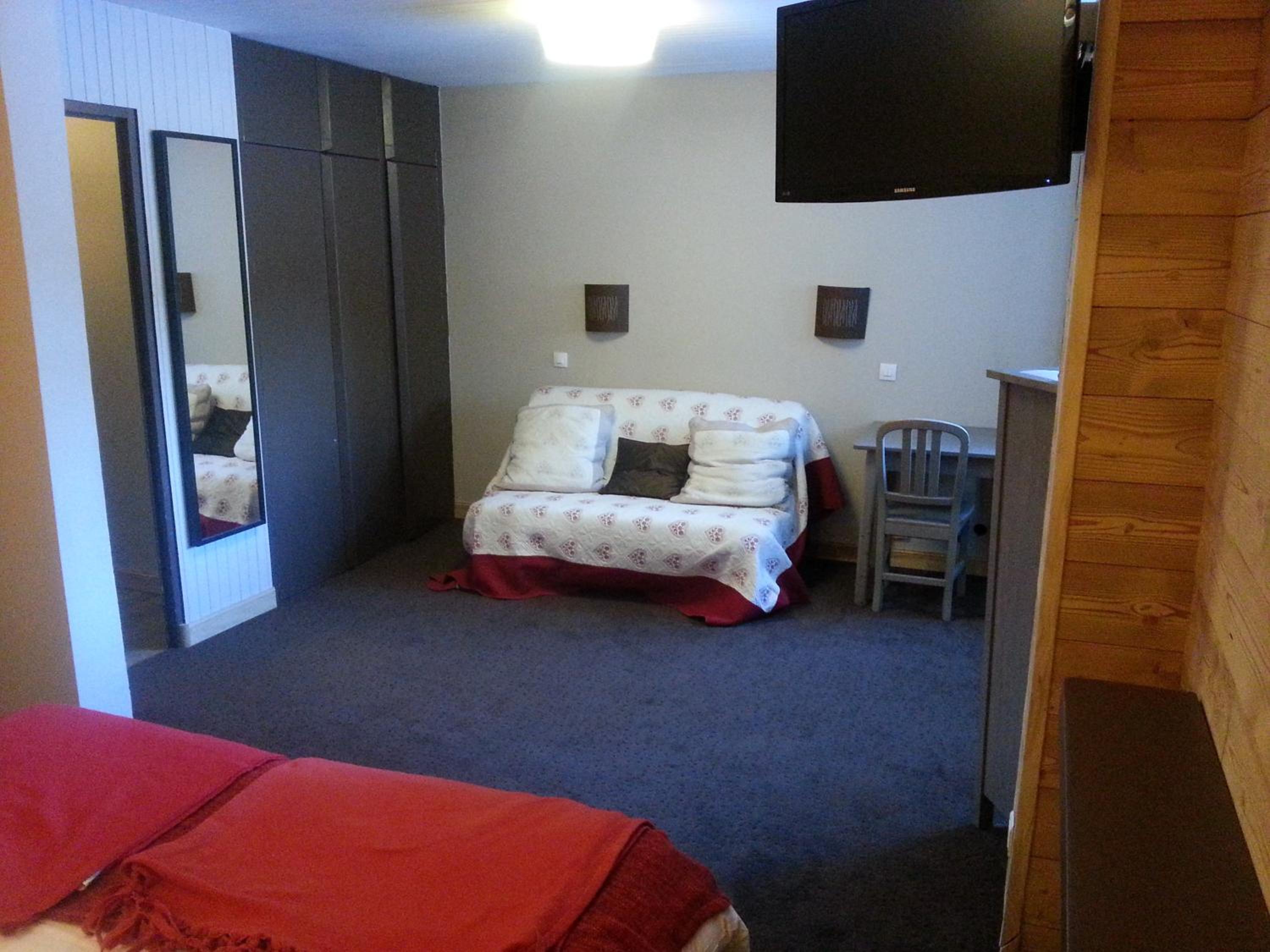 Suite with Mountain View