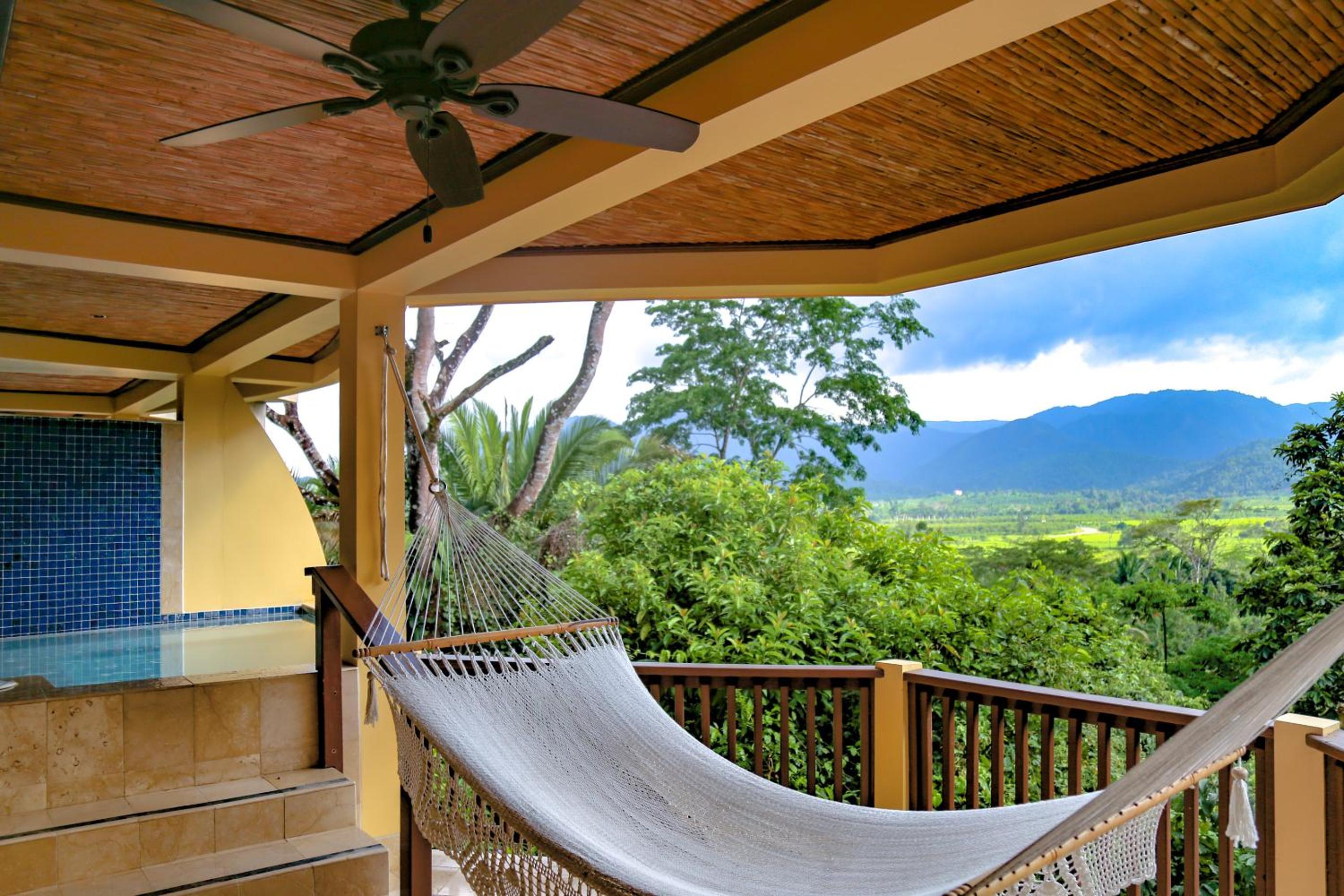 Mountain View Suite with Private Pool