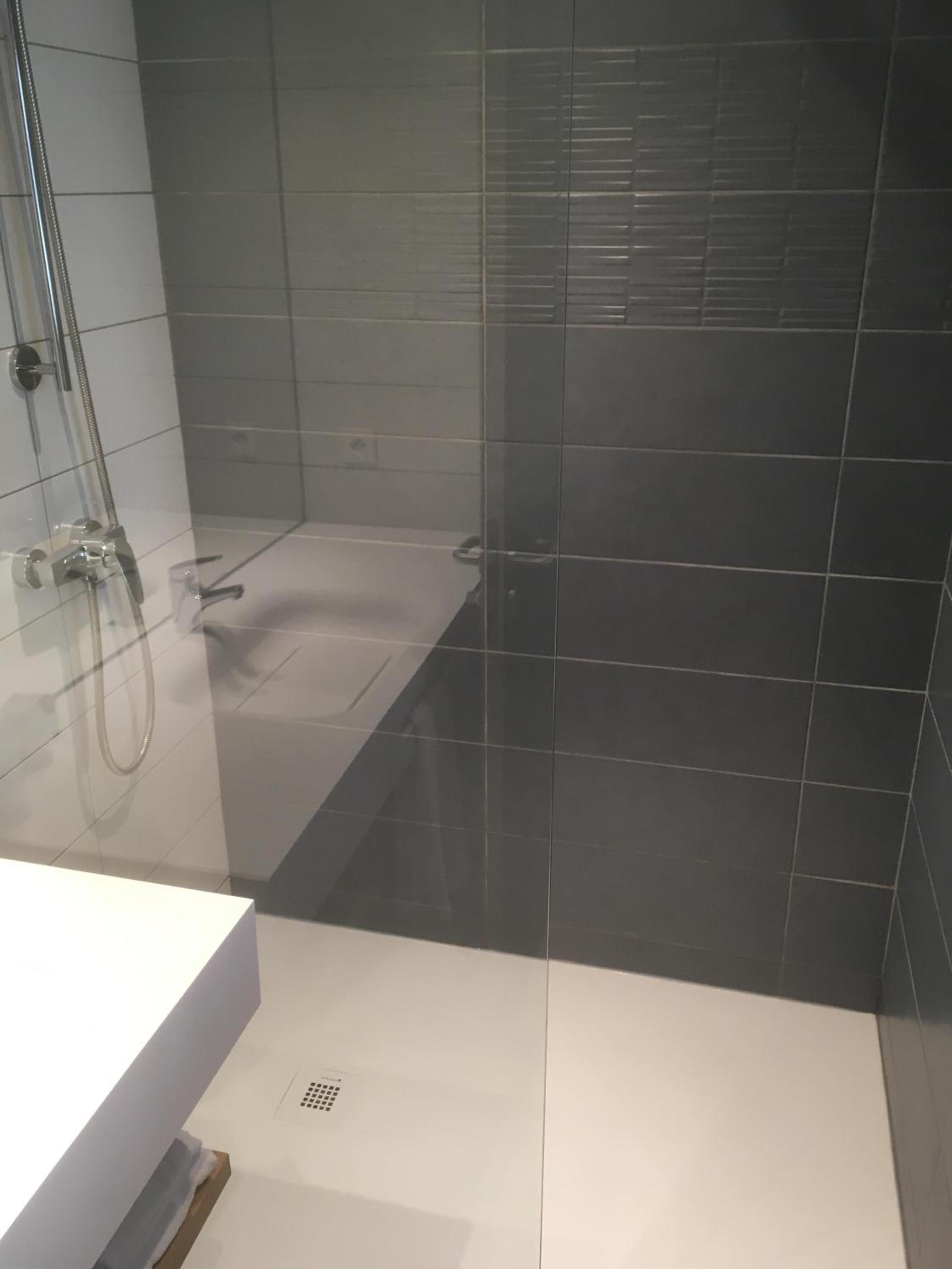 Double or Twin Room - Photo 13