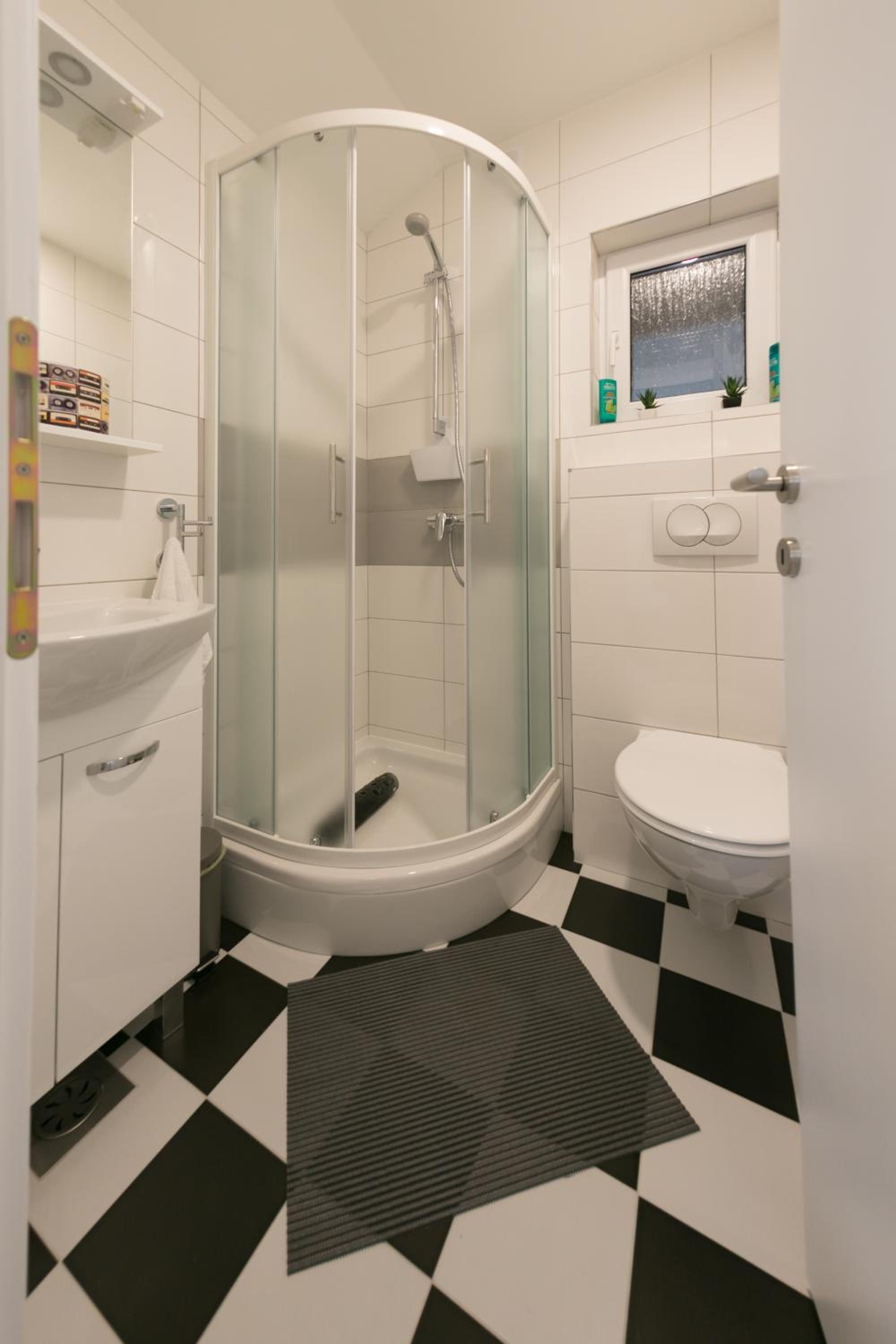 Apartment - Photo 19