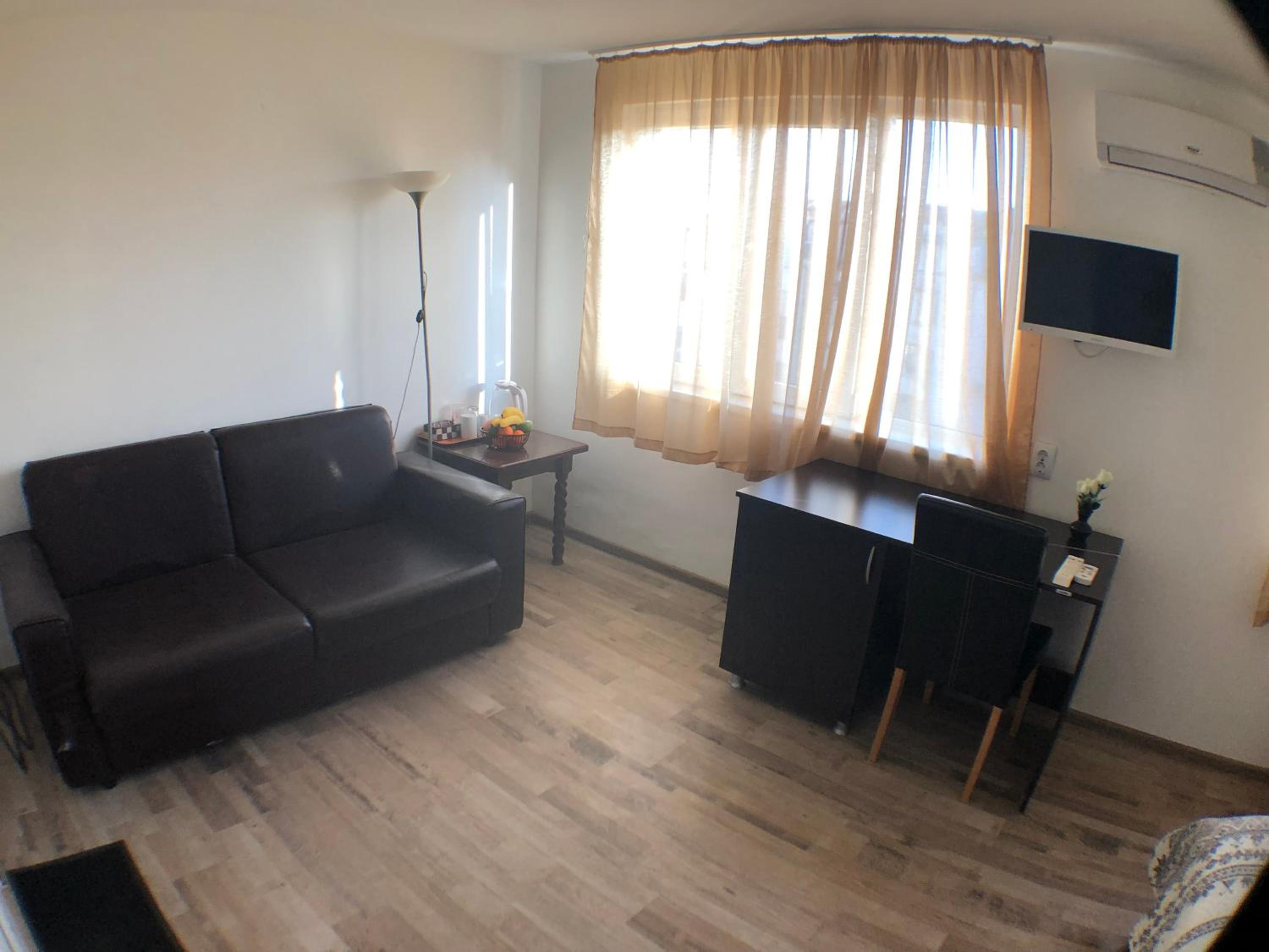 Budget Double Room photo 3