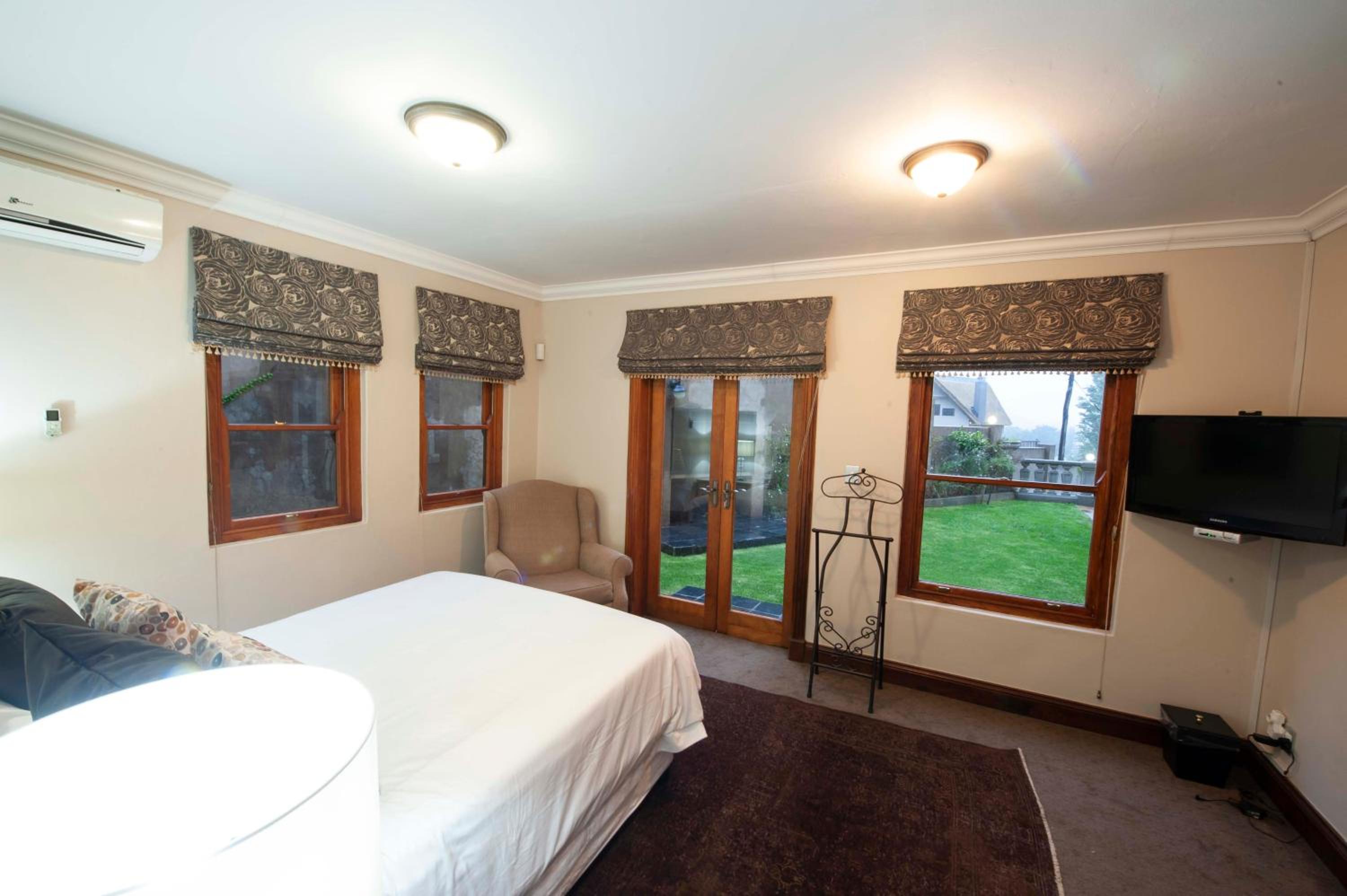 Queen Room