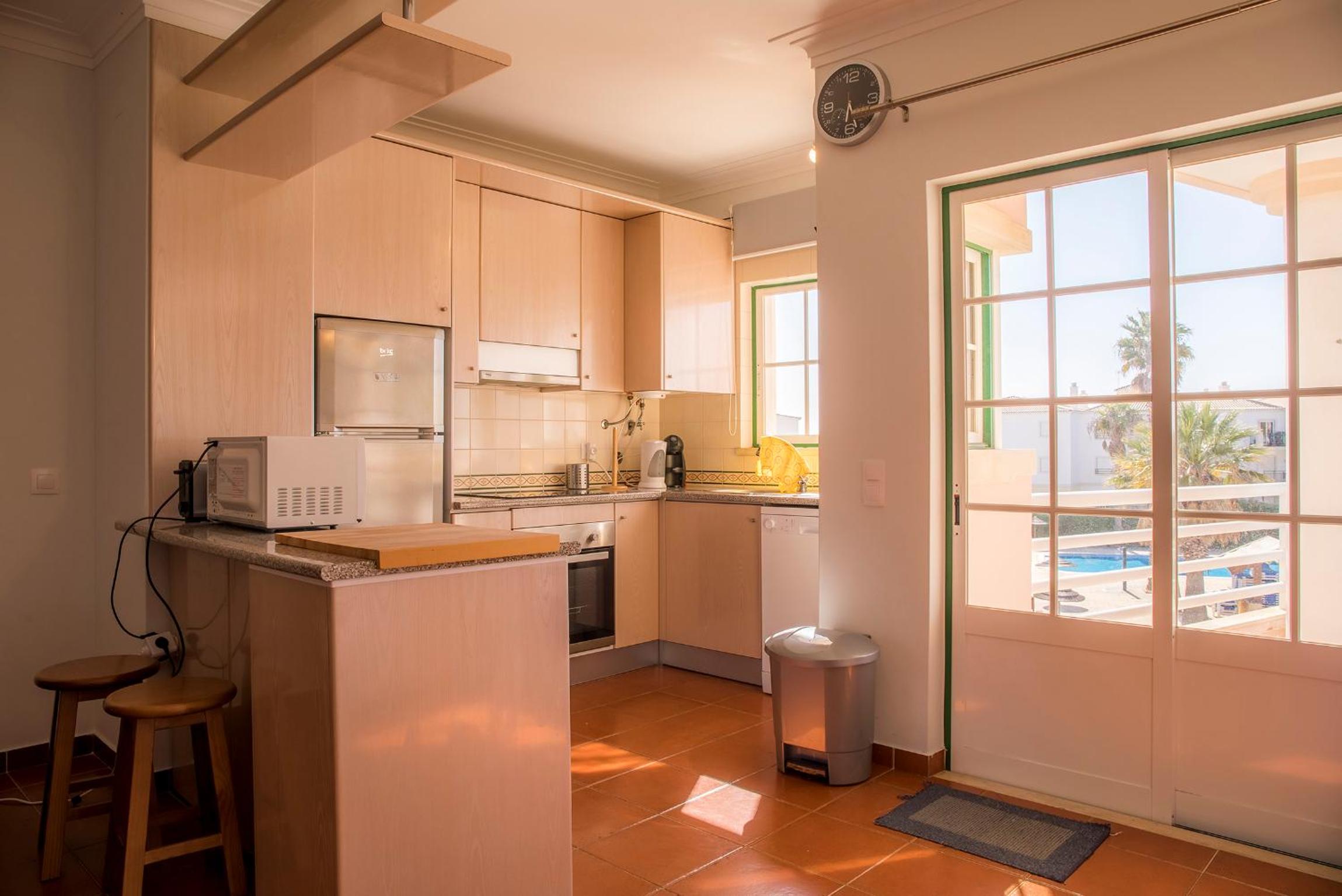 Apartment photo 2