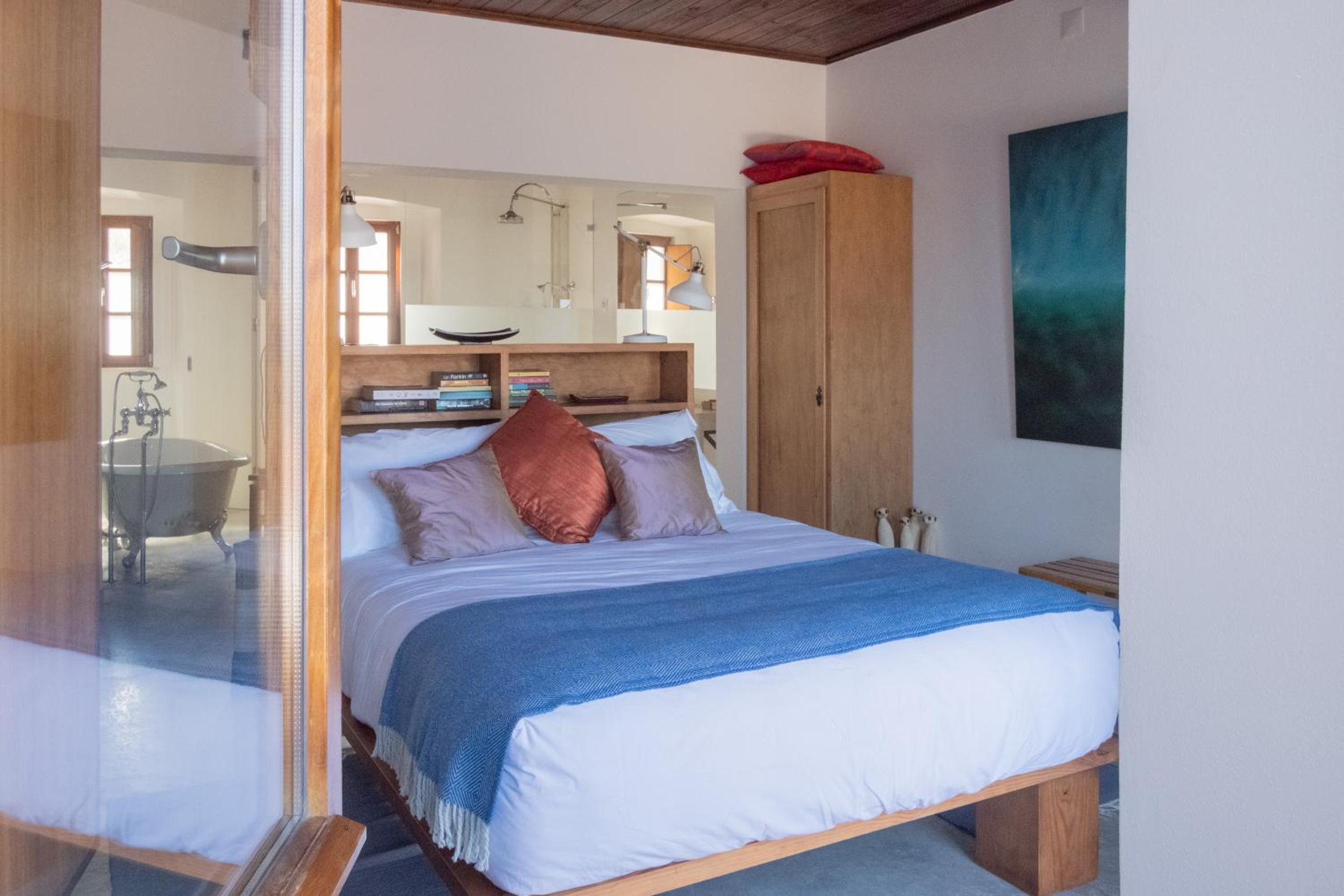 Deluxe Double Room with Balcony photo 1