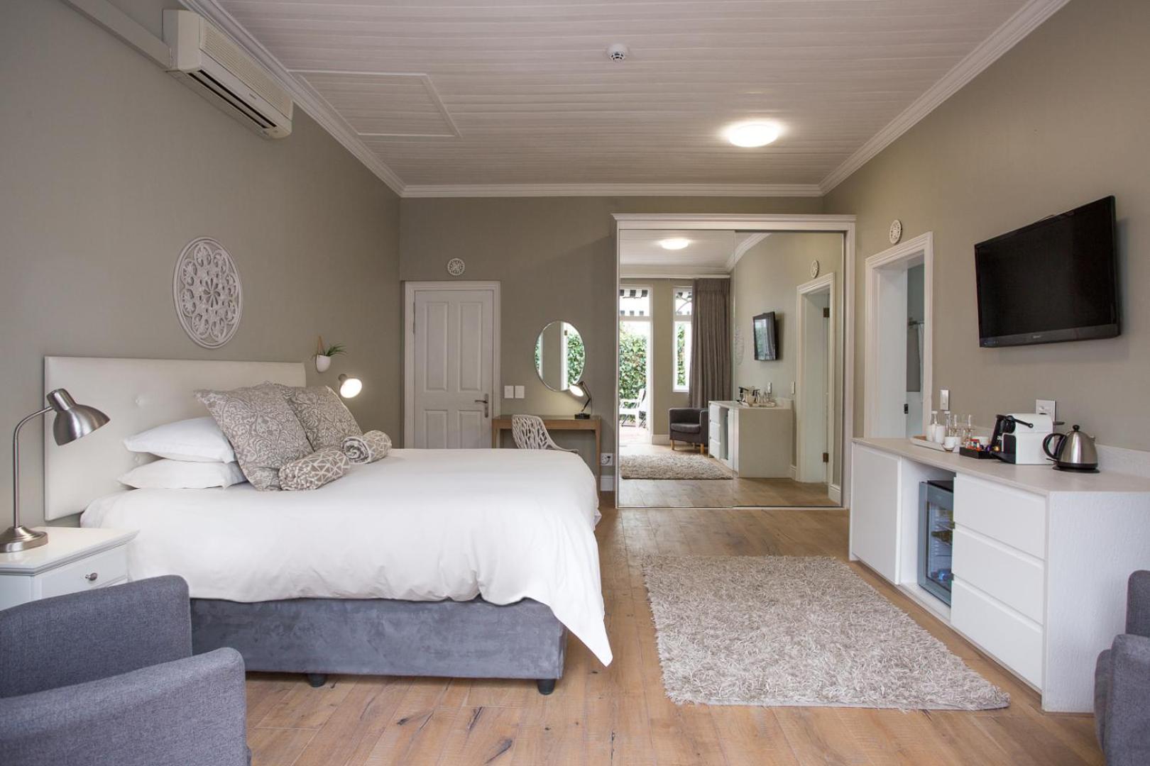 Double or Twin Room with Terrace
